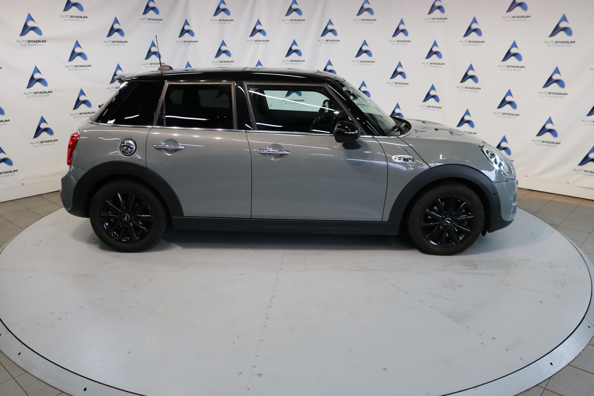 MINI Cooper S-image-22