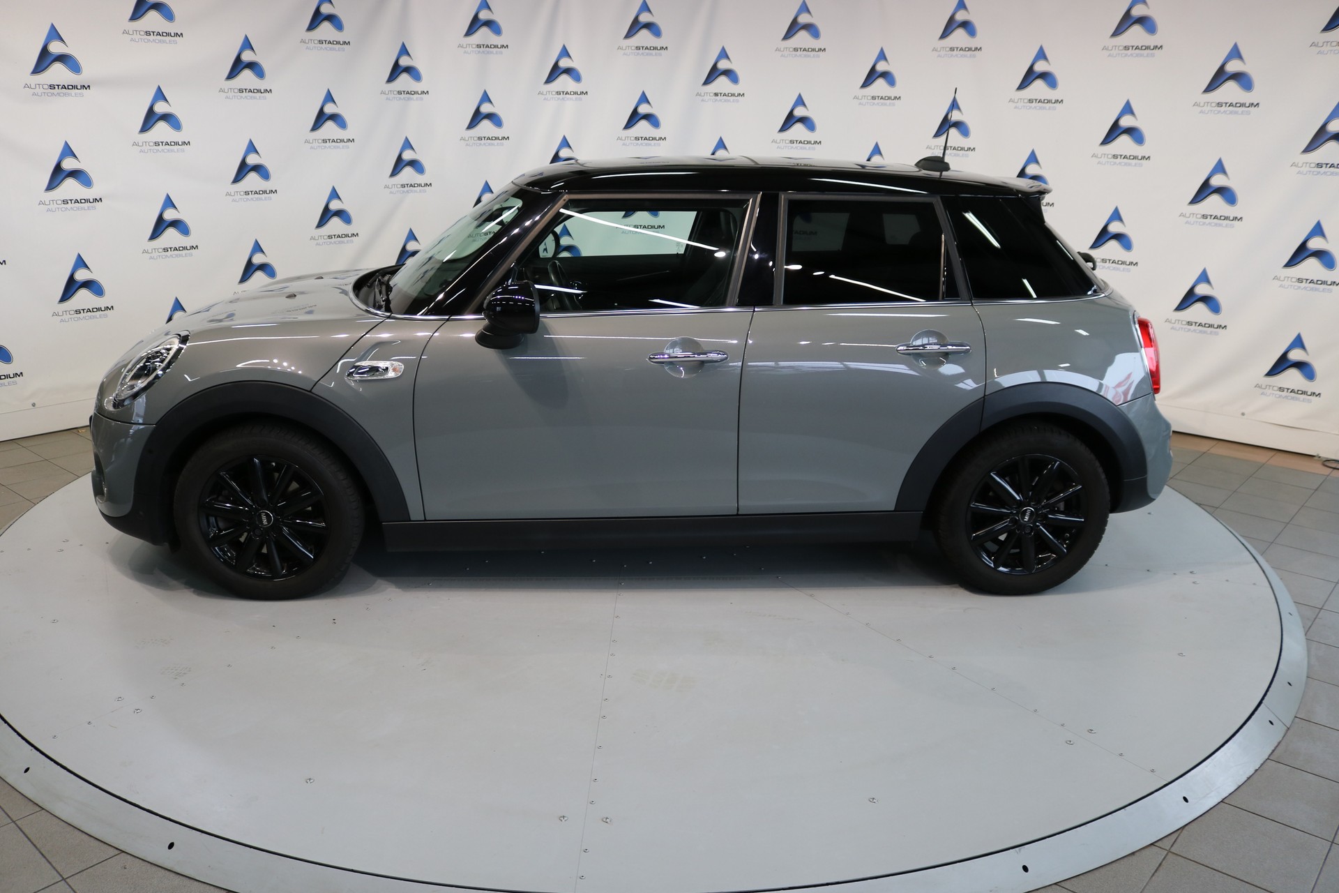 MINI Cooper S-image-11