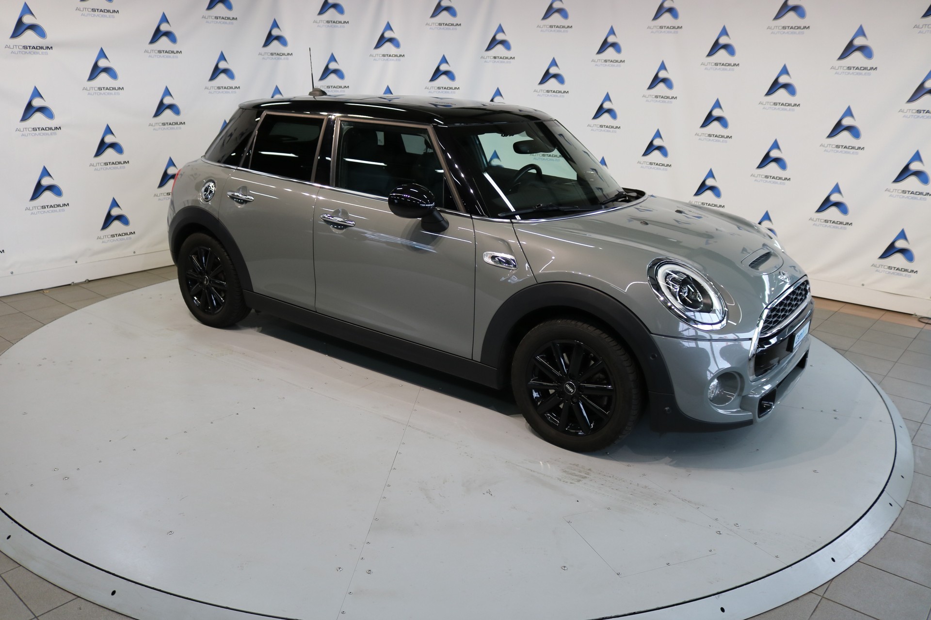 MINI Cooper S-image-24