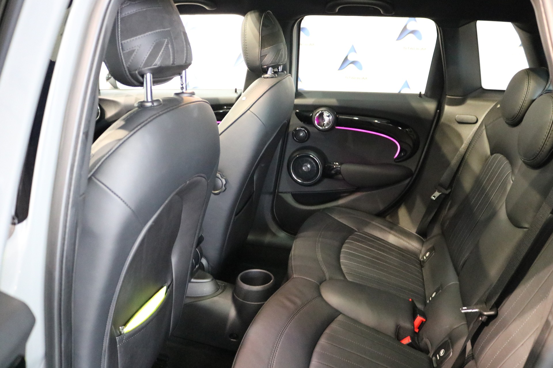 MINI Cooper S-image-34