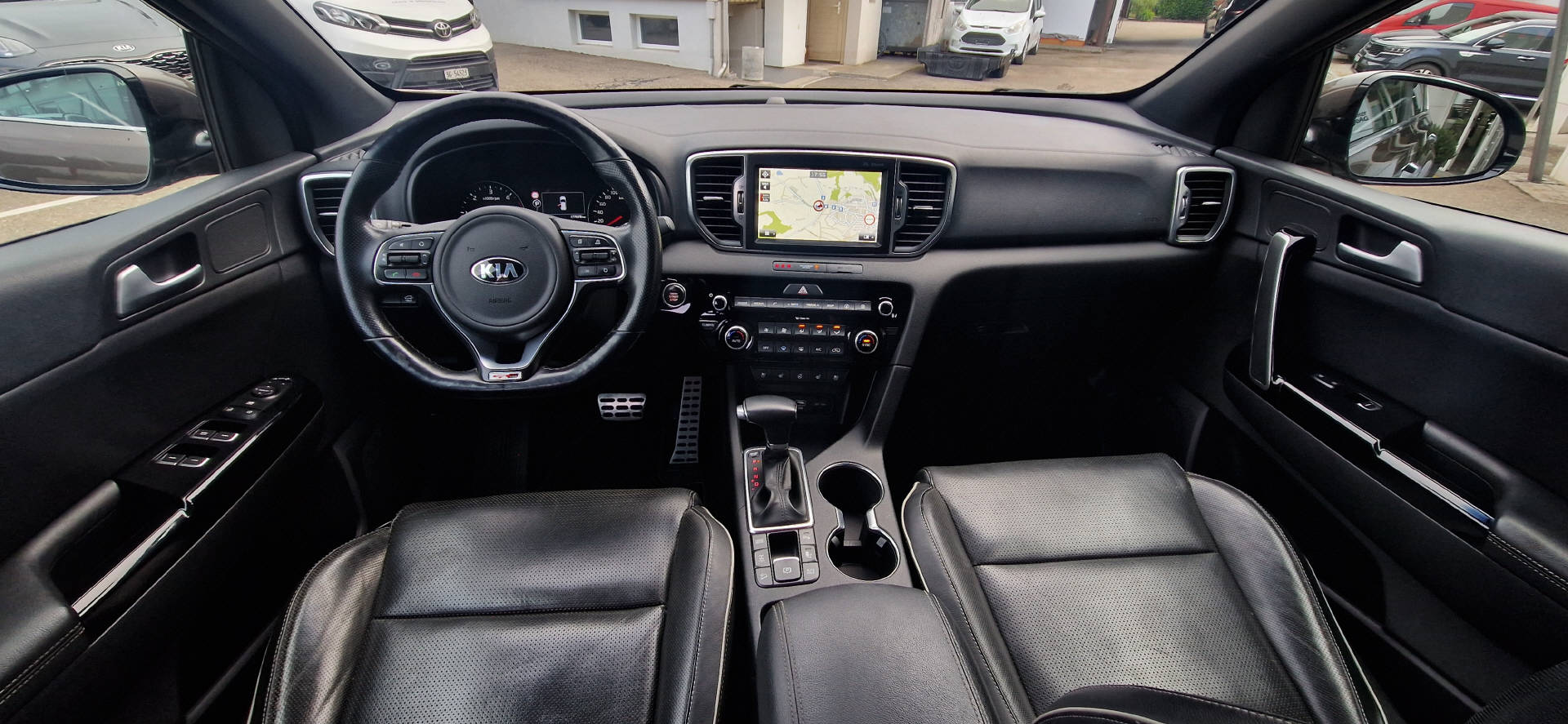 KIA Sportage 2.0 CRDi Style GT-Line-image-7