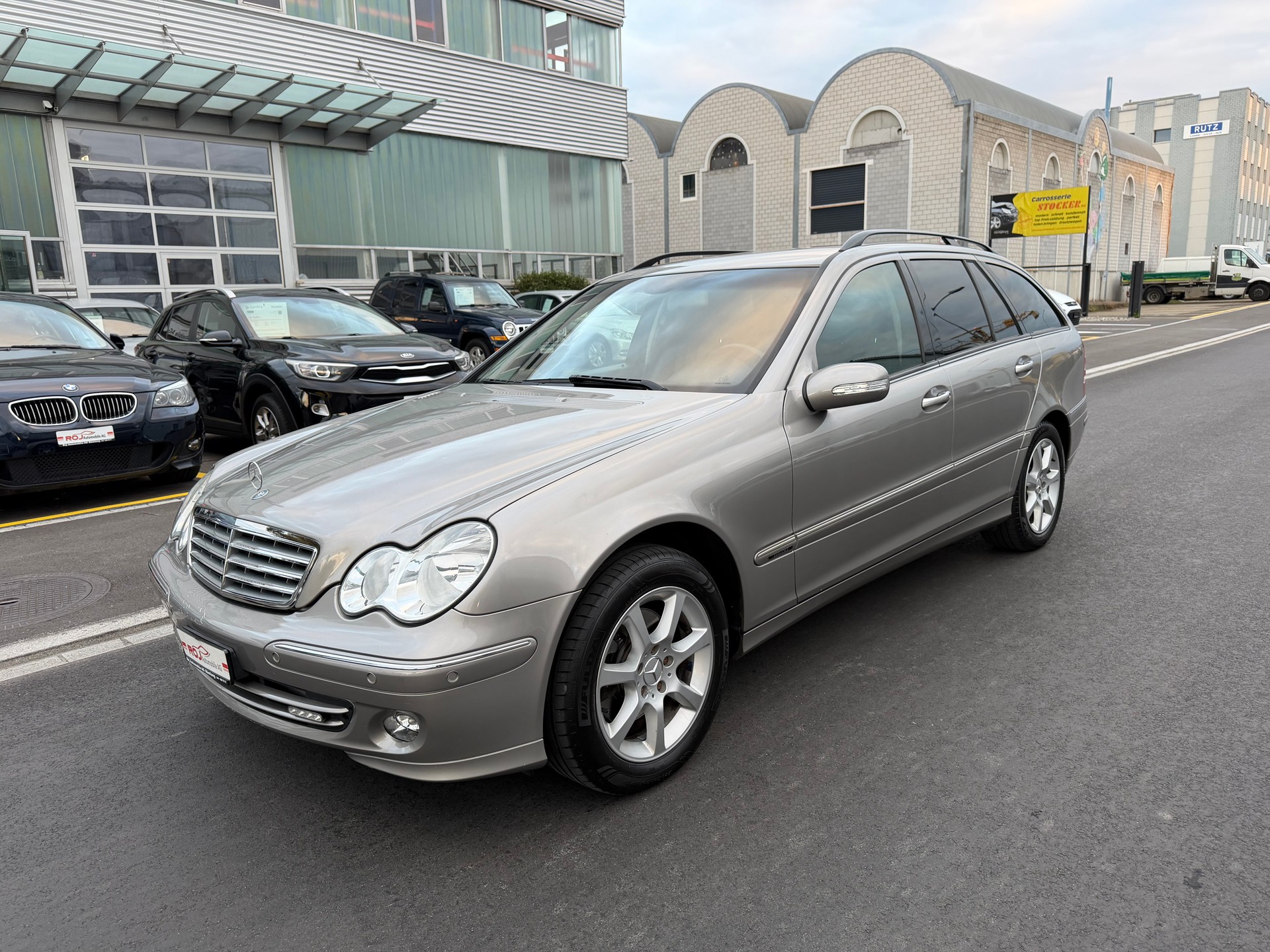 MERCEDES-BENZ C 240 Elégance 4Matic Automatic-showroom-element-1