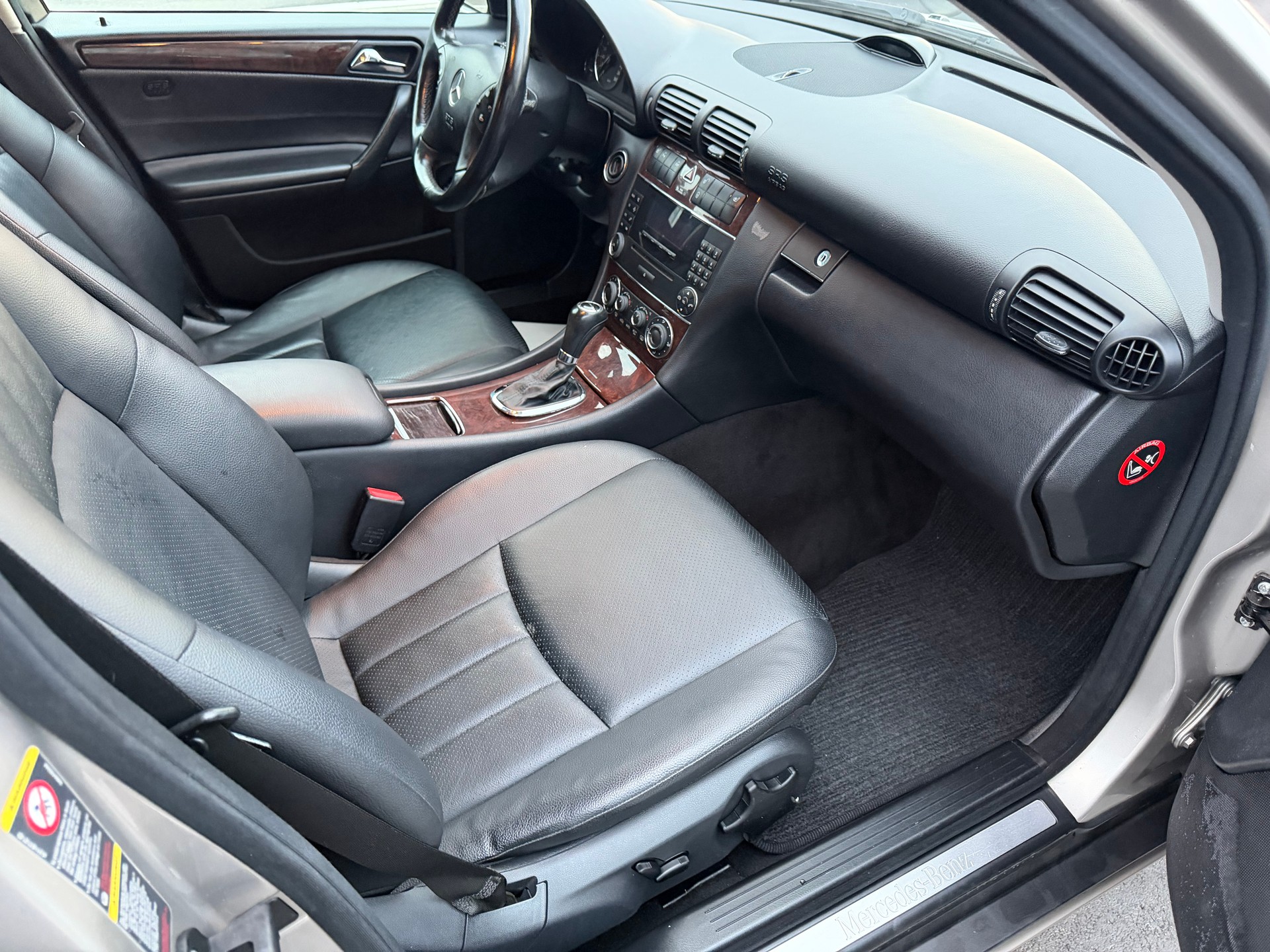 MERCEDES-BENZ C 240 Elégance 4Matic Automatic-image-13