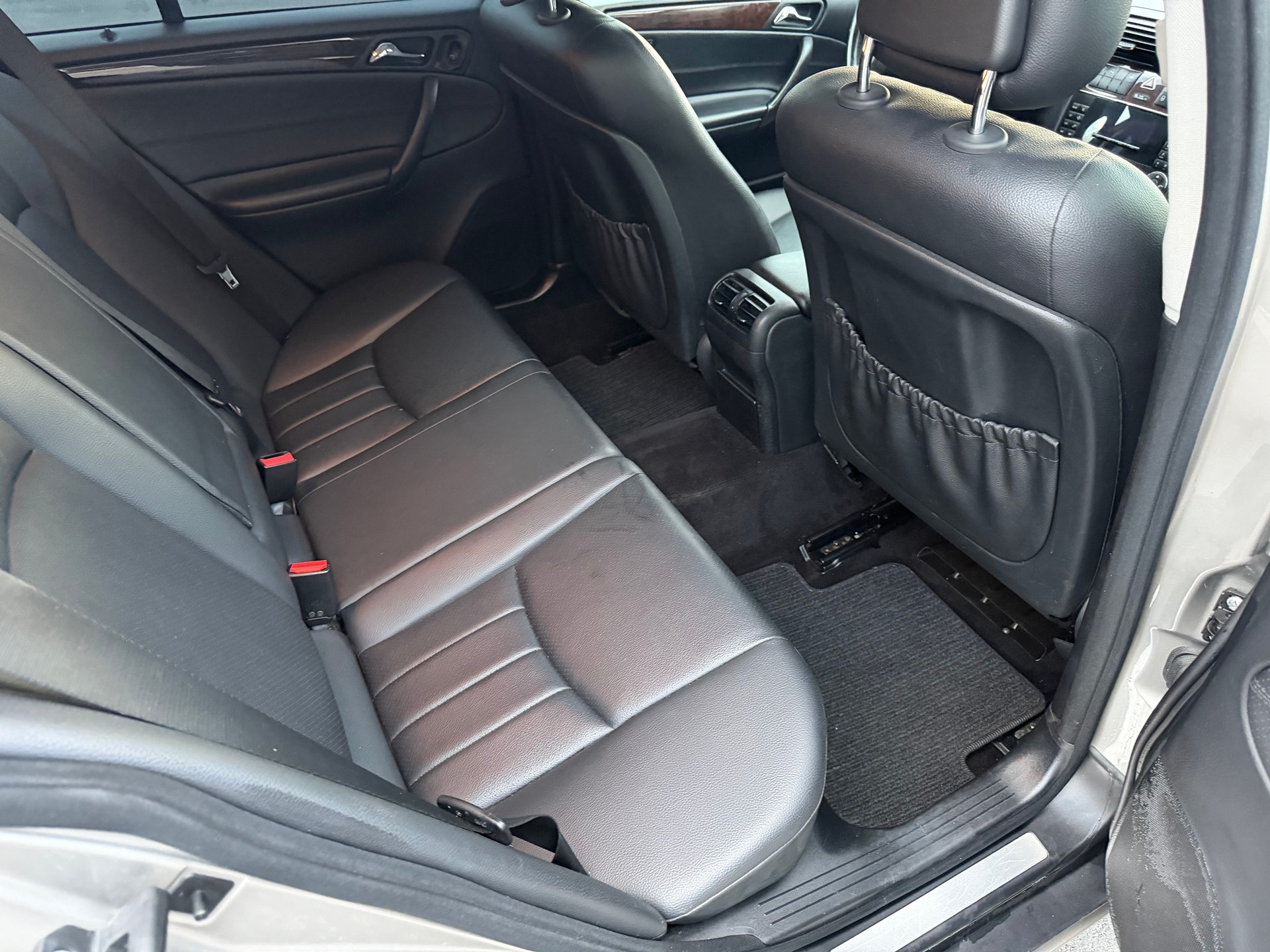 MERCEDES-BENZ C 240 Elégance 4Matic Automatic-image-12