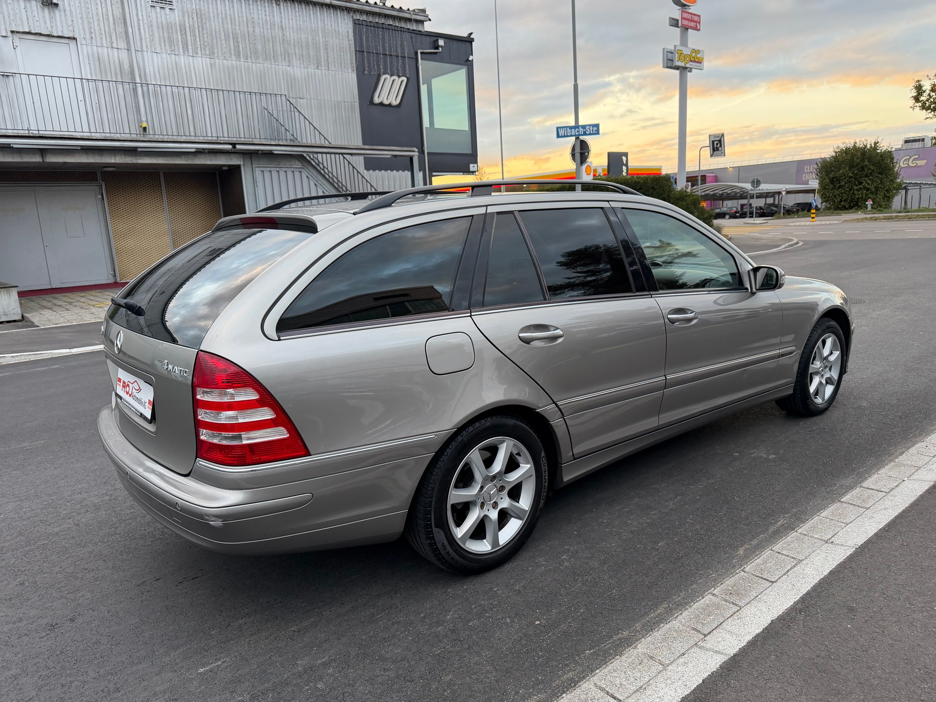 MERCEDES-BENZ C 240 Elégance 4Matic Automatic-image-4