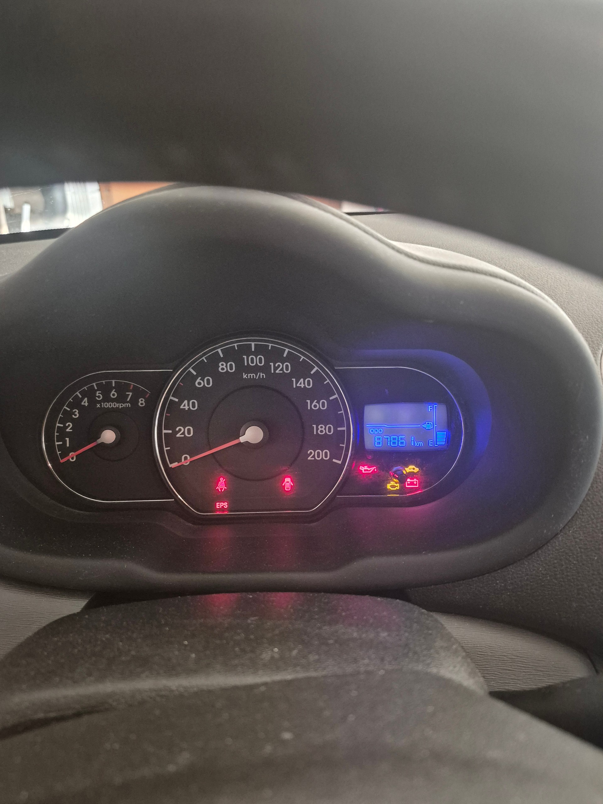 HYUNDAI 1.2 Style-image-4