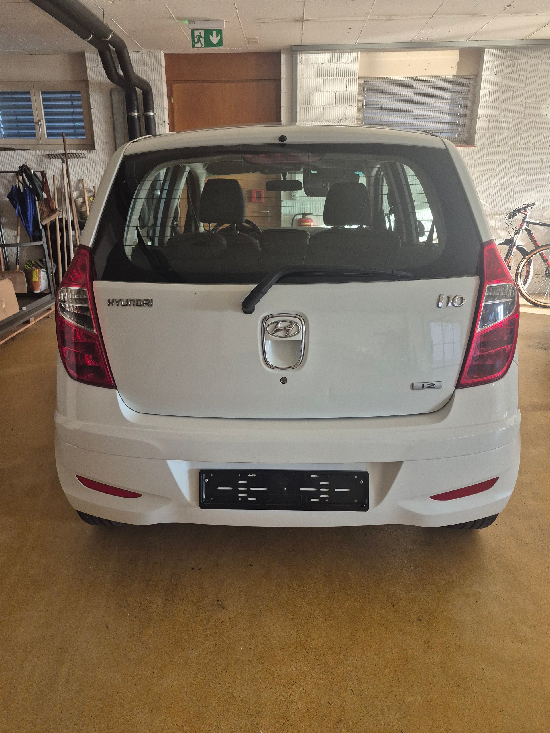 HYUNDAI 1.2 Style-image-1