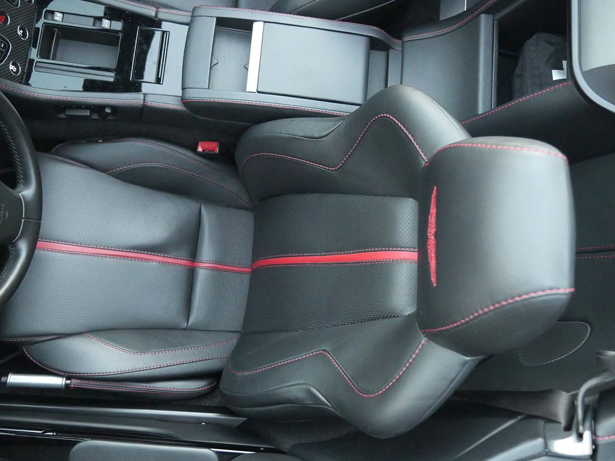 ASTON MARTIN V8 Vantage 4.7 N430 Sportshift-image-15
