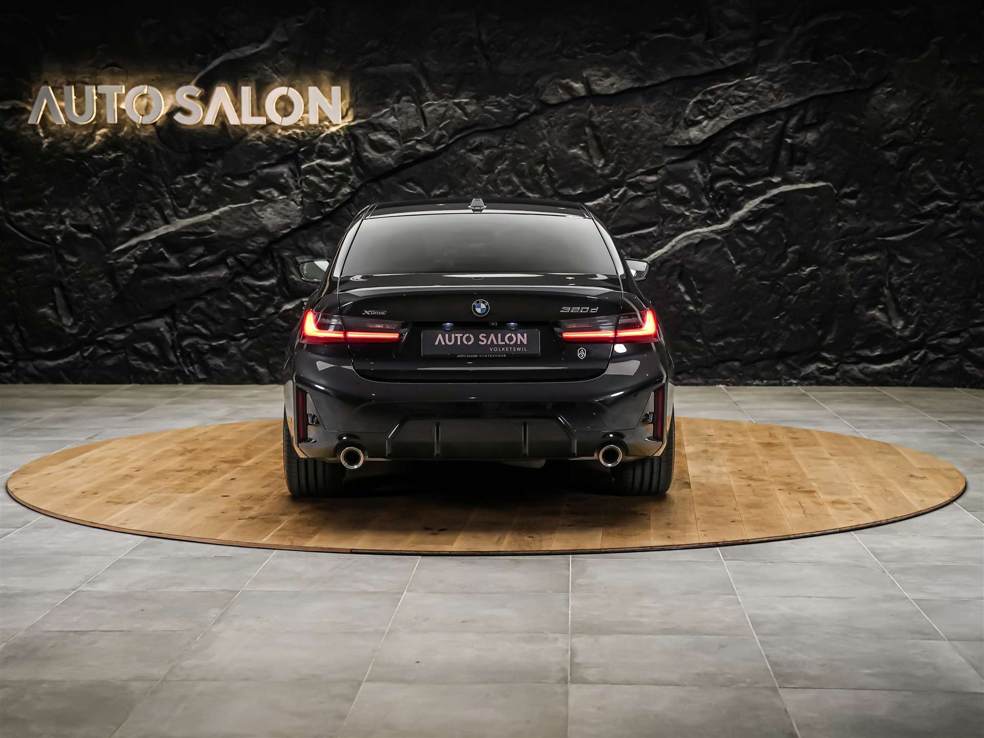 BMW 320d xDrive Steptronic M Sport Pro *ALL BLACK*Facelift*Werksgarantie*20" Felgen*Head-Up*-showroom-element-3