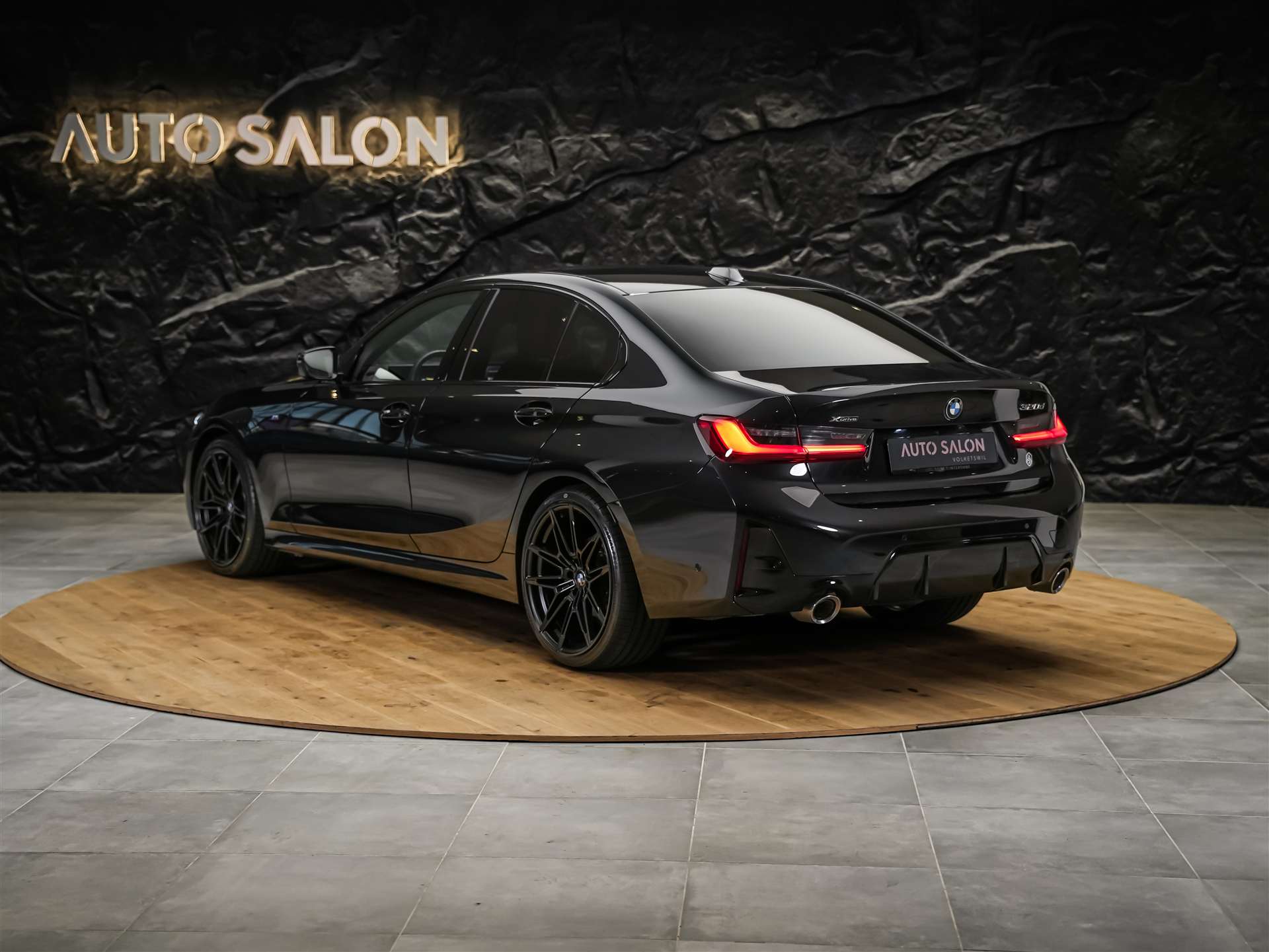 BMW 320d xDrive Steptronic M Sport Pro *ALL BLACK*Facelift*Werksgarantie*20" Felgen*Head-Up*-image-3