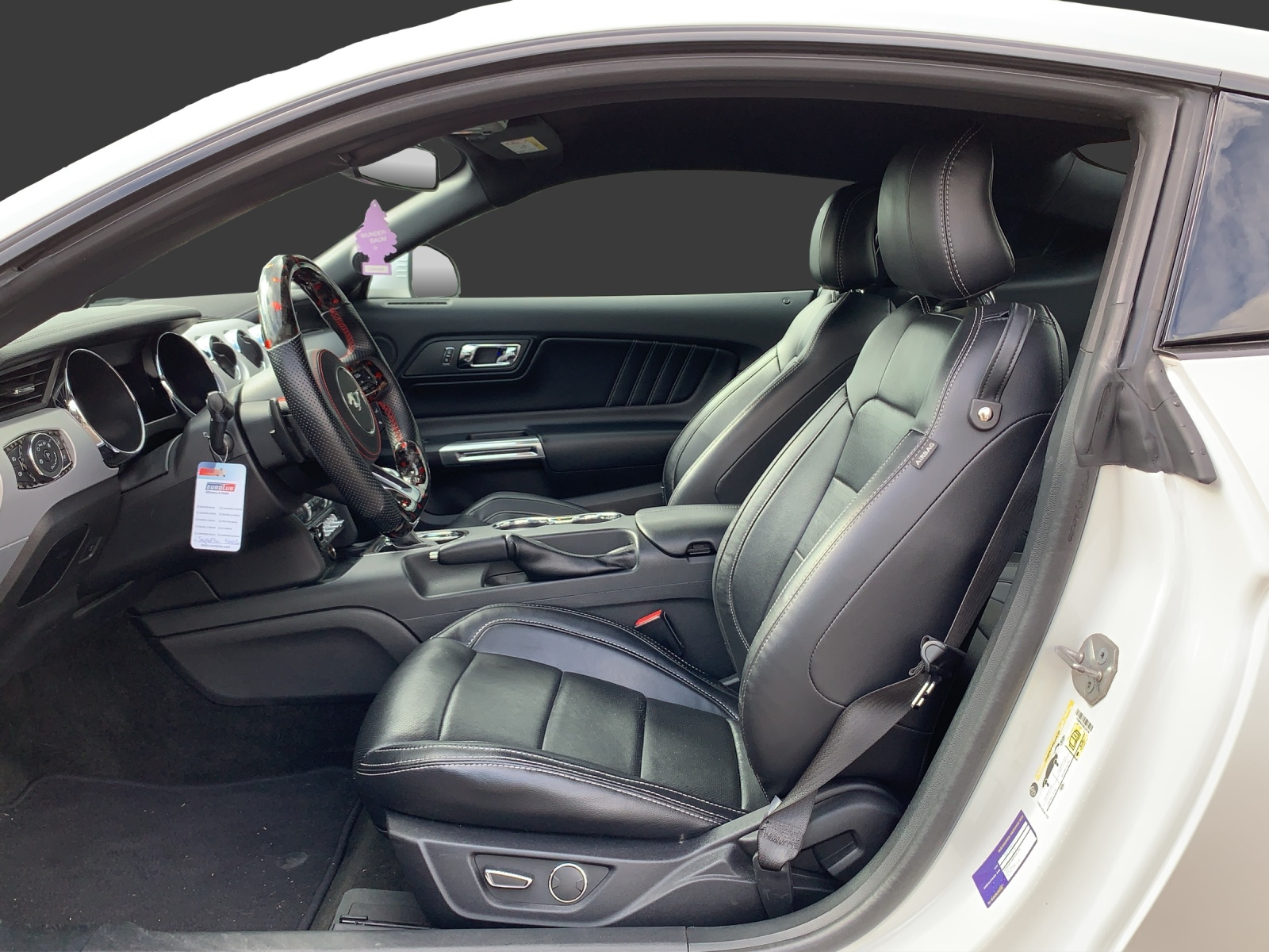 FORD Mustang Fastback 5.0 V8 GT Automat-image-9