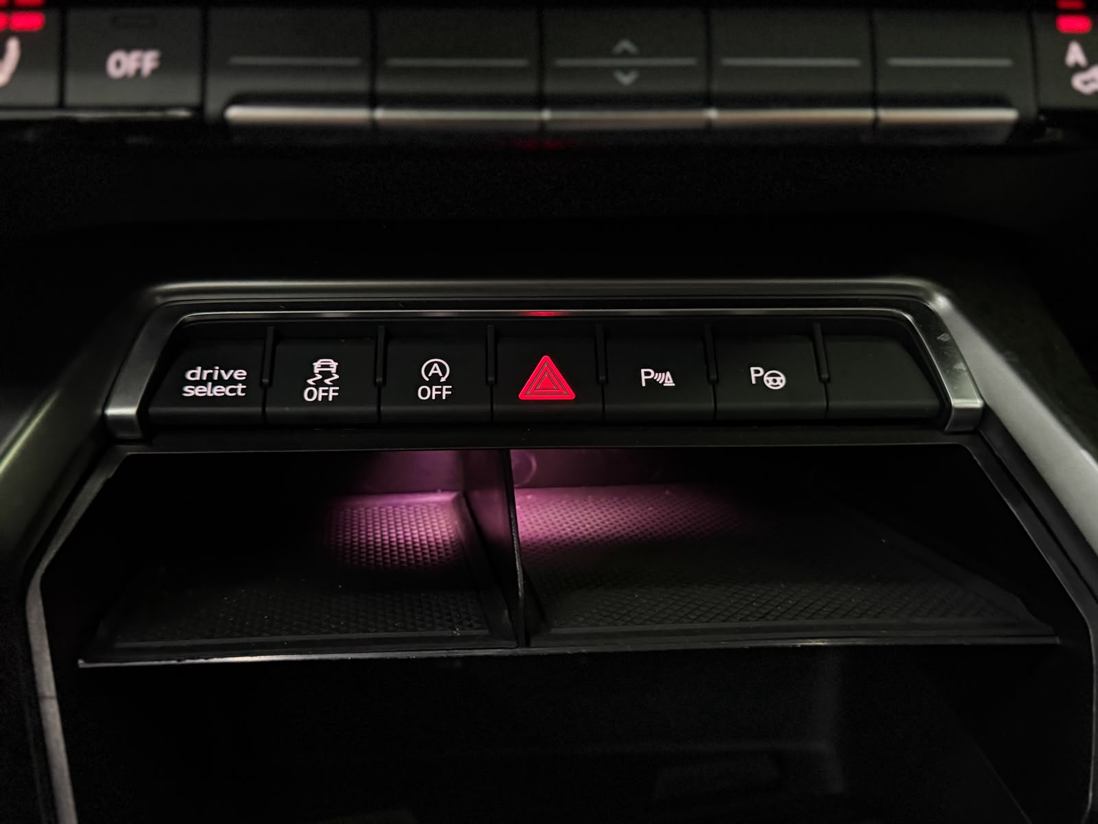 AUDI S3 Limousine 2.0 TFSI quattro S-tronic-image-15