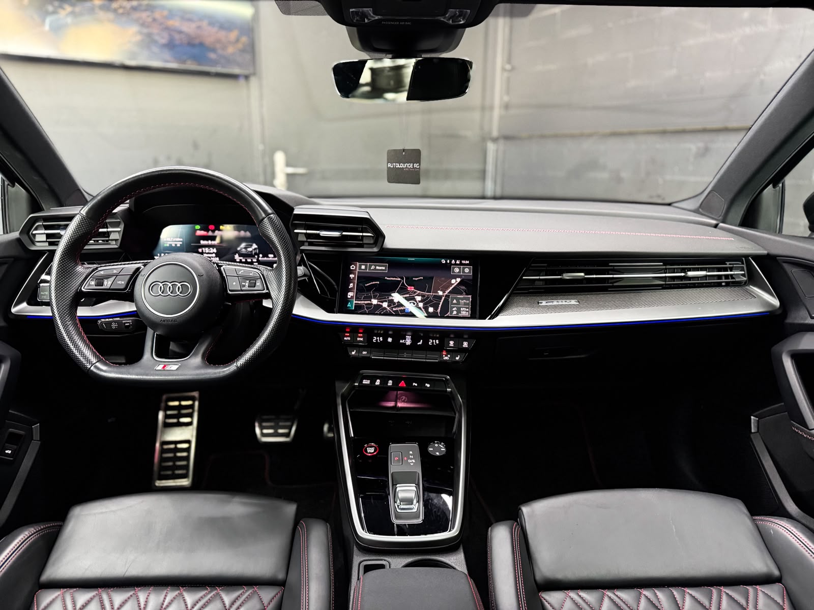 AUDI S3 Limousine 2.0 TFSI quattro S-tronic-image-9