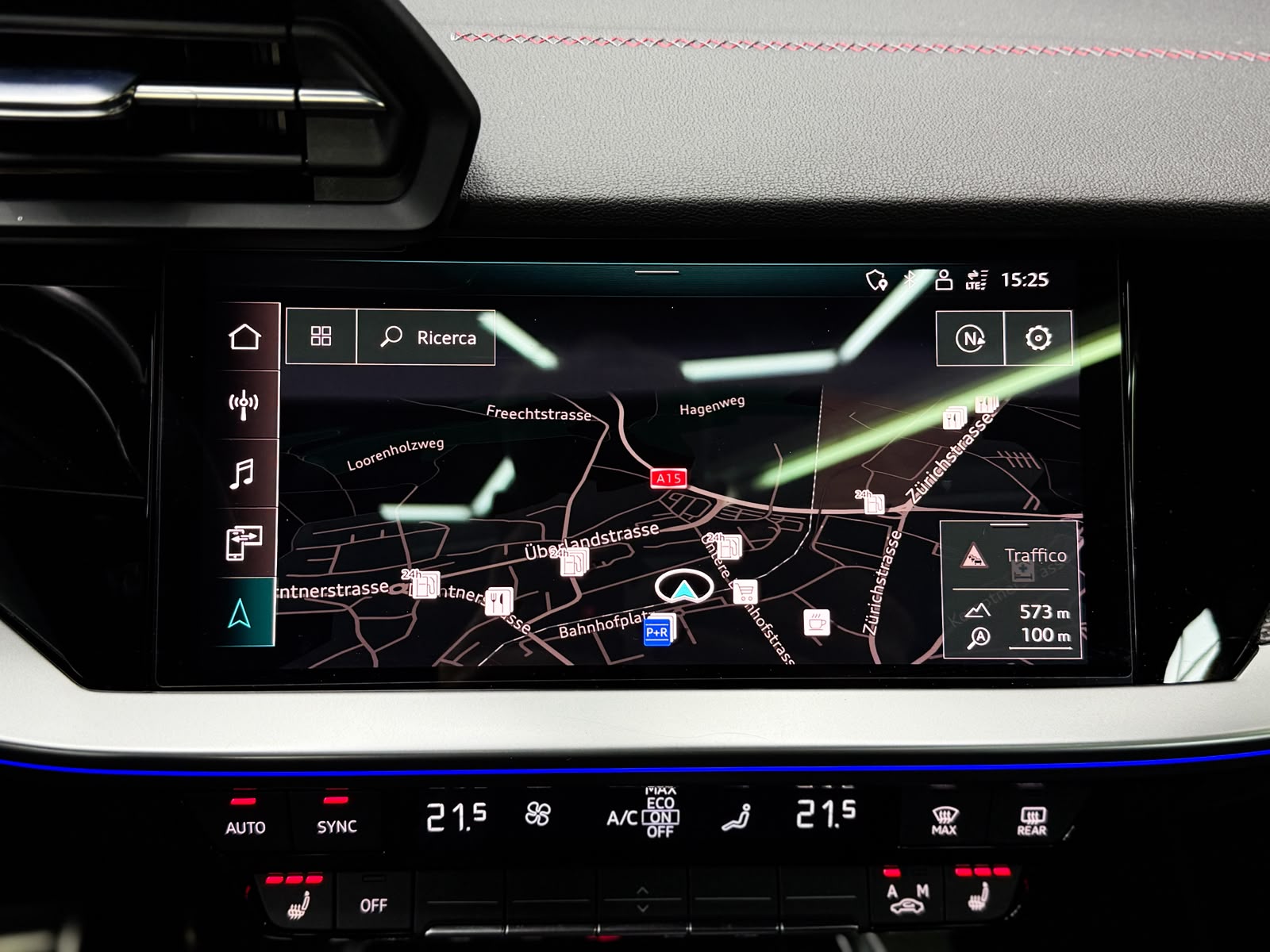 AUDI S3 Limousine 2.0 TFSI quattro S-tronic-image-14