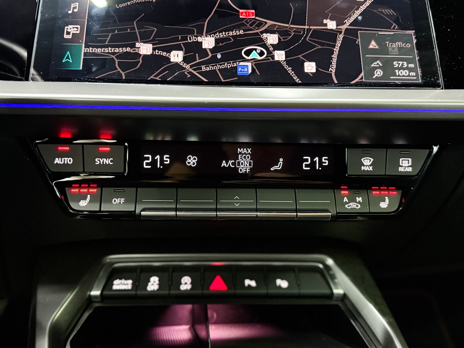 AUDI S3 Limousine 2.0 TFSI quattro S-tronic-image-16