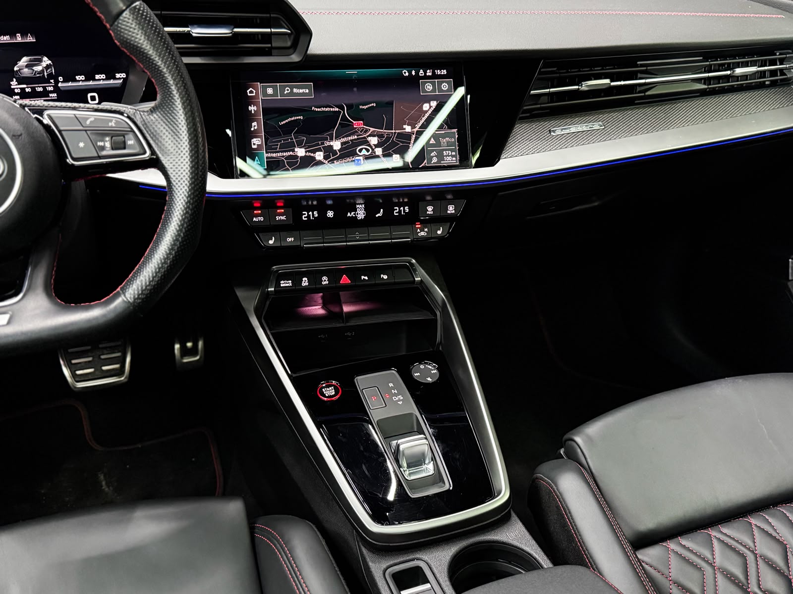 AUDI S3 Limousine 2.0 TFSI quattro S-tronic-image-13