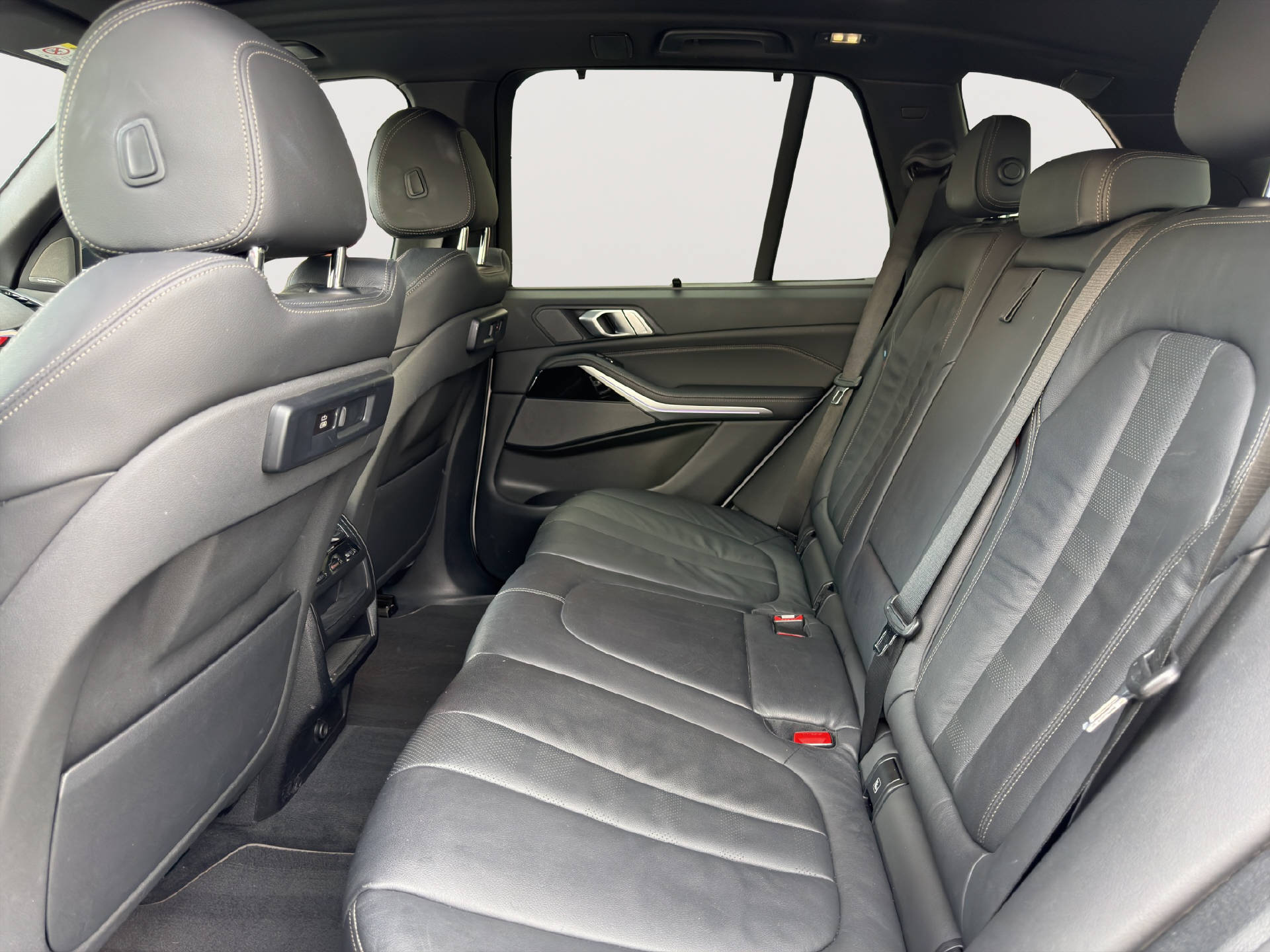 BMW X5 30d xDrive SAG-image-18