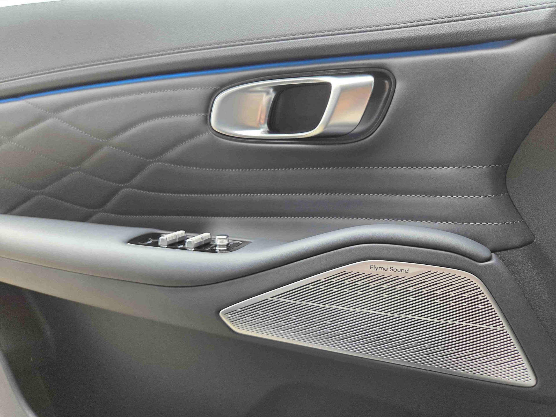 GEELY Starray EM-i Launch Edition *jetzt probefahren*-image-11