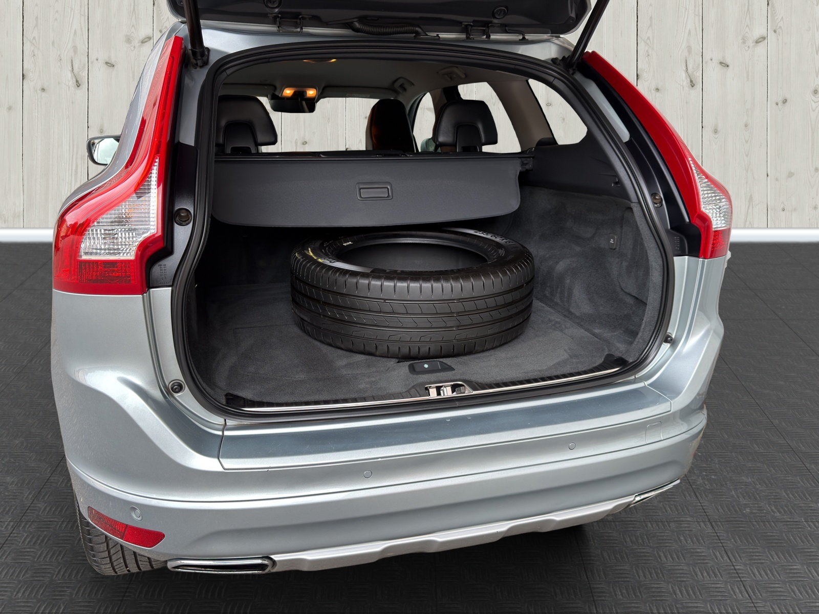 VOLVO XC60 T5 Momentum Geartronic-image-14