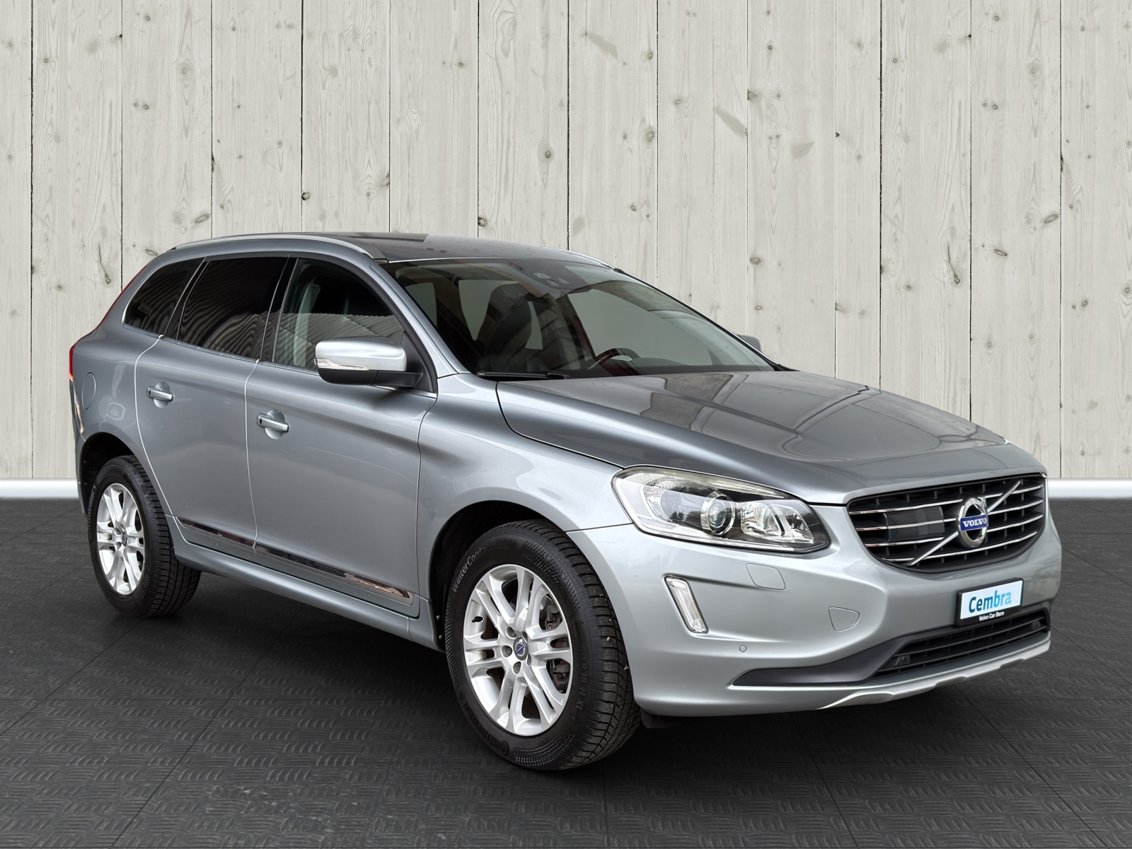 VOLVO XC60 T5 Momentum Geartronic-image-0
