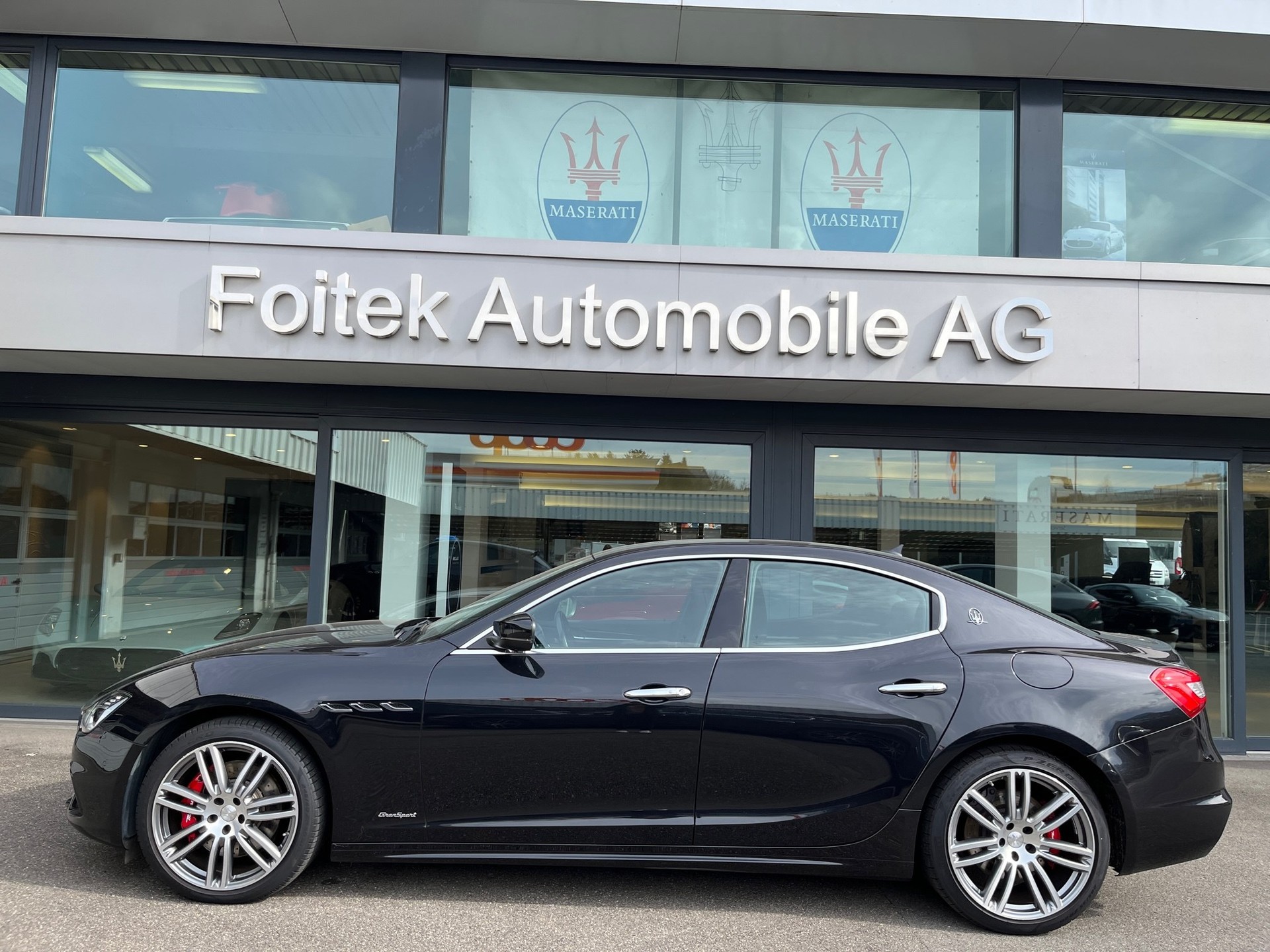 MASERATI Ghibli S 3.0 V6 GranSport-image-1