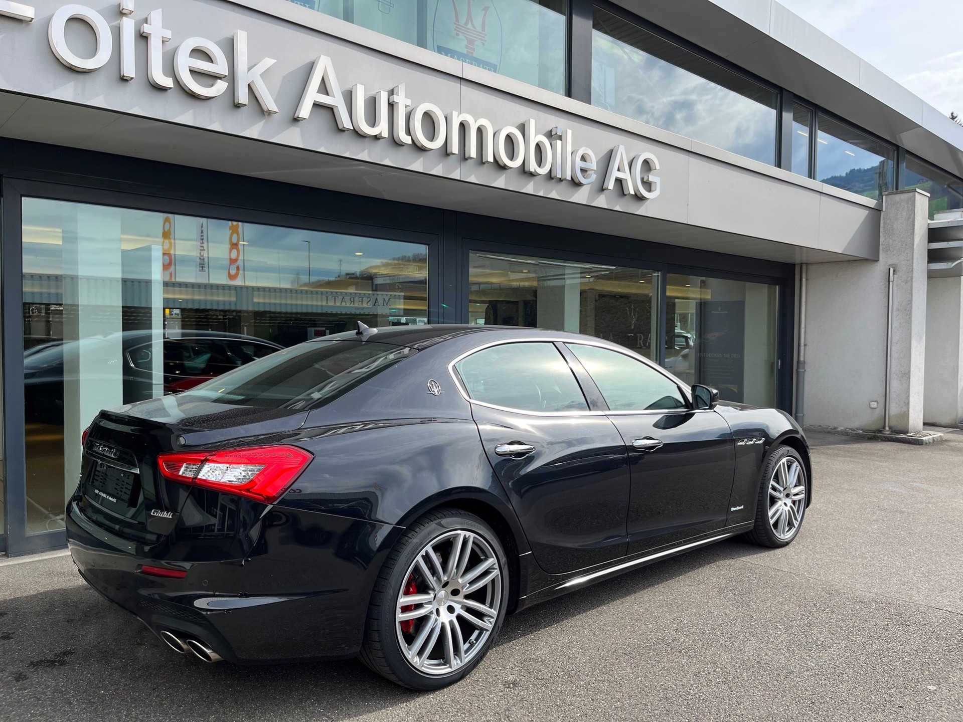 MASERATI Ghibli S 3.0 V6 GranSport-image-3