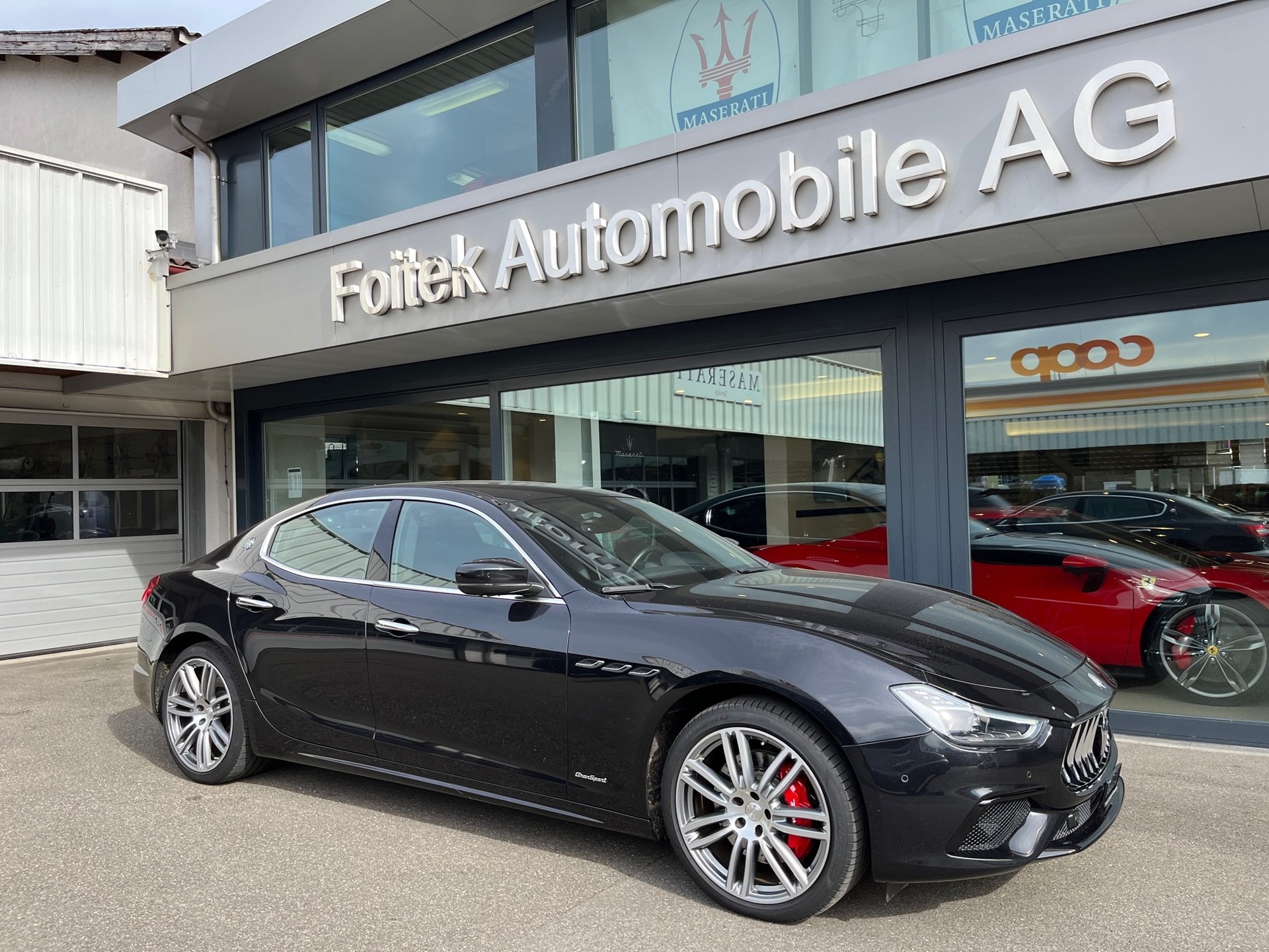 MASERATI Ghibli S 3.0 V6 GranSport-image-2