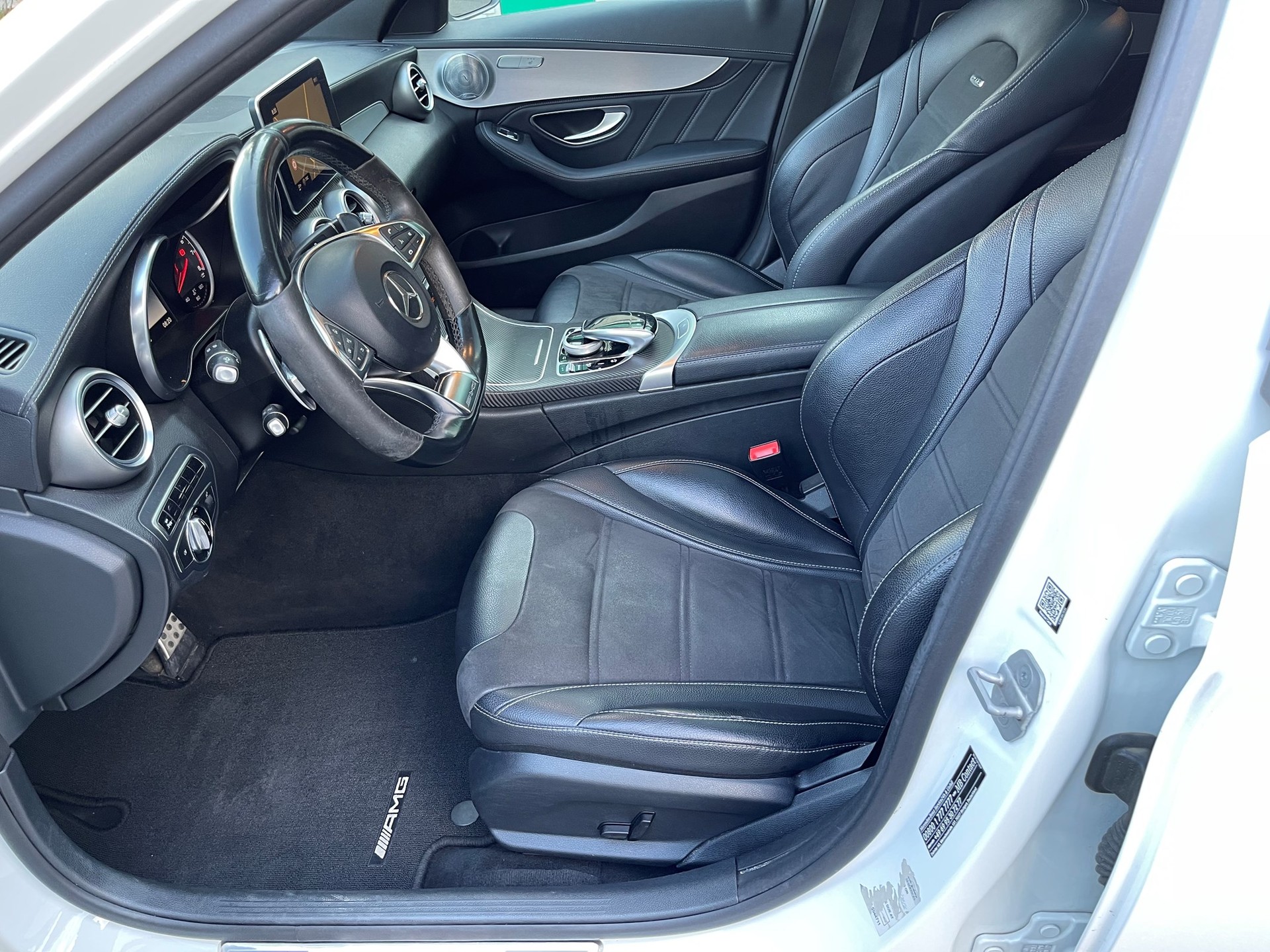 MERCEDES-BENZ C 63 AMG Edition 1 Speedshift-image-10