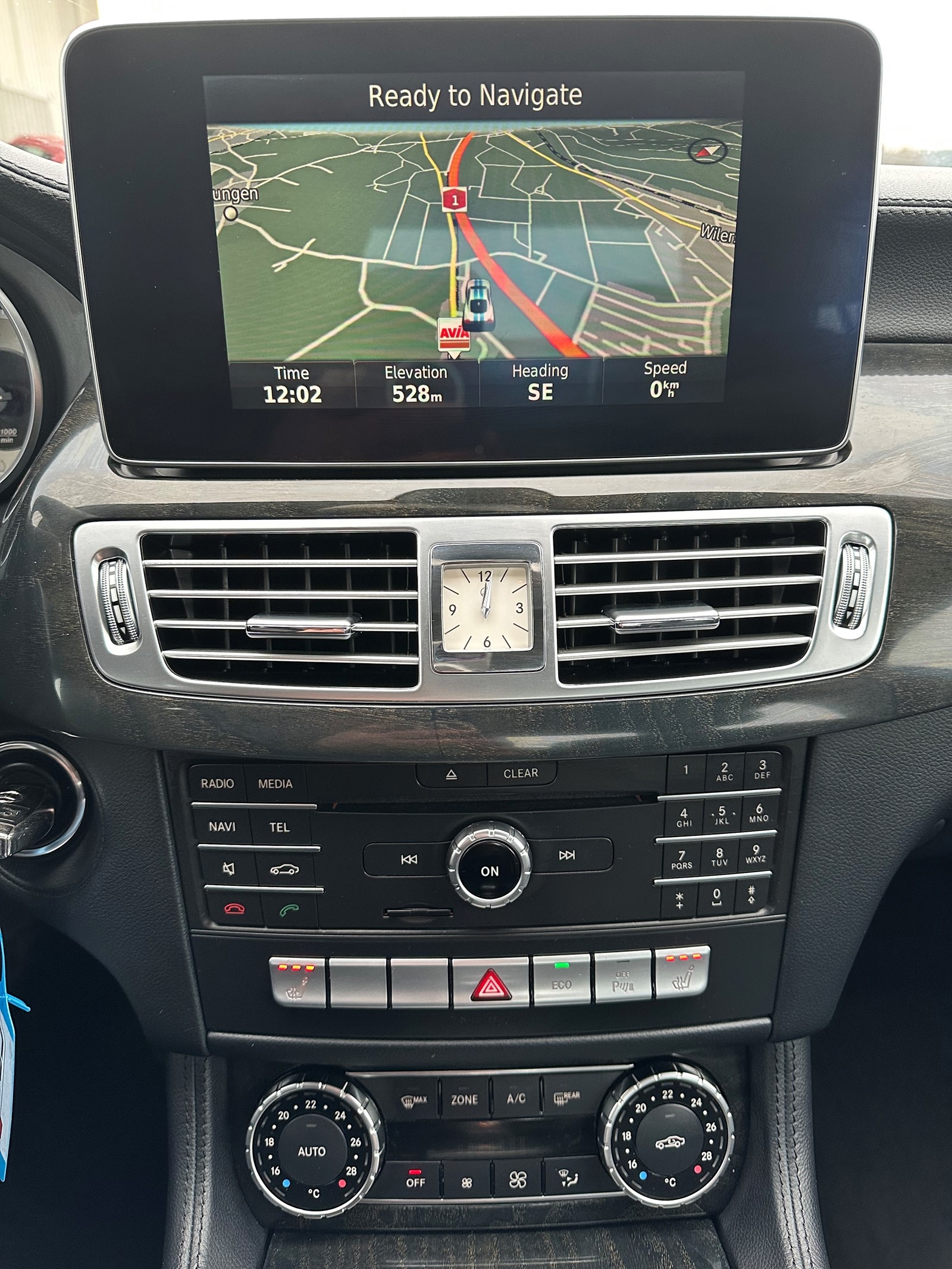 MERCEDES-BENZ CLS 250 BlueTEC 9G-Tronic-image-12