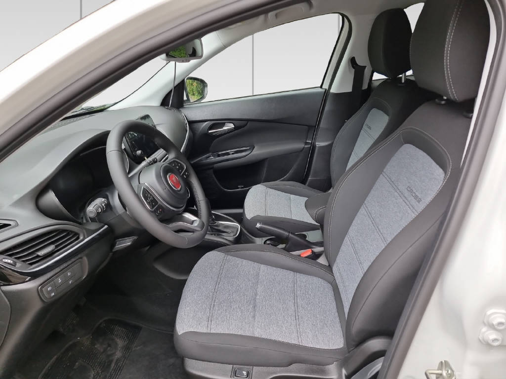 FIAT Tipo SW 1.5 Hybrid Cross-image-3