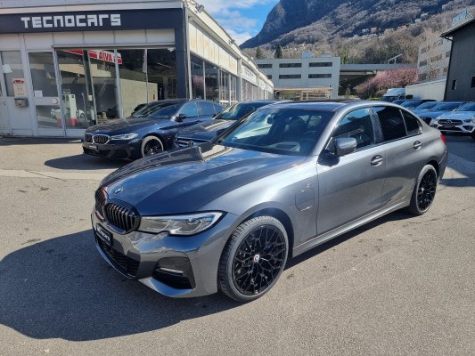 BMW 330e M Sport-image-2