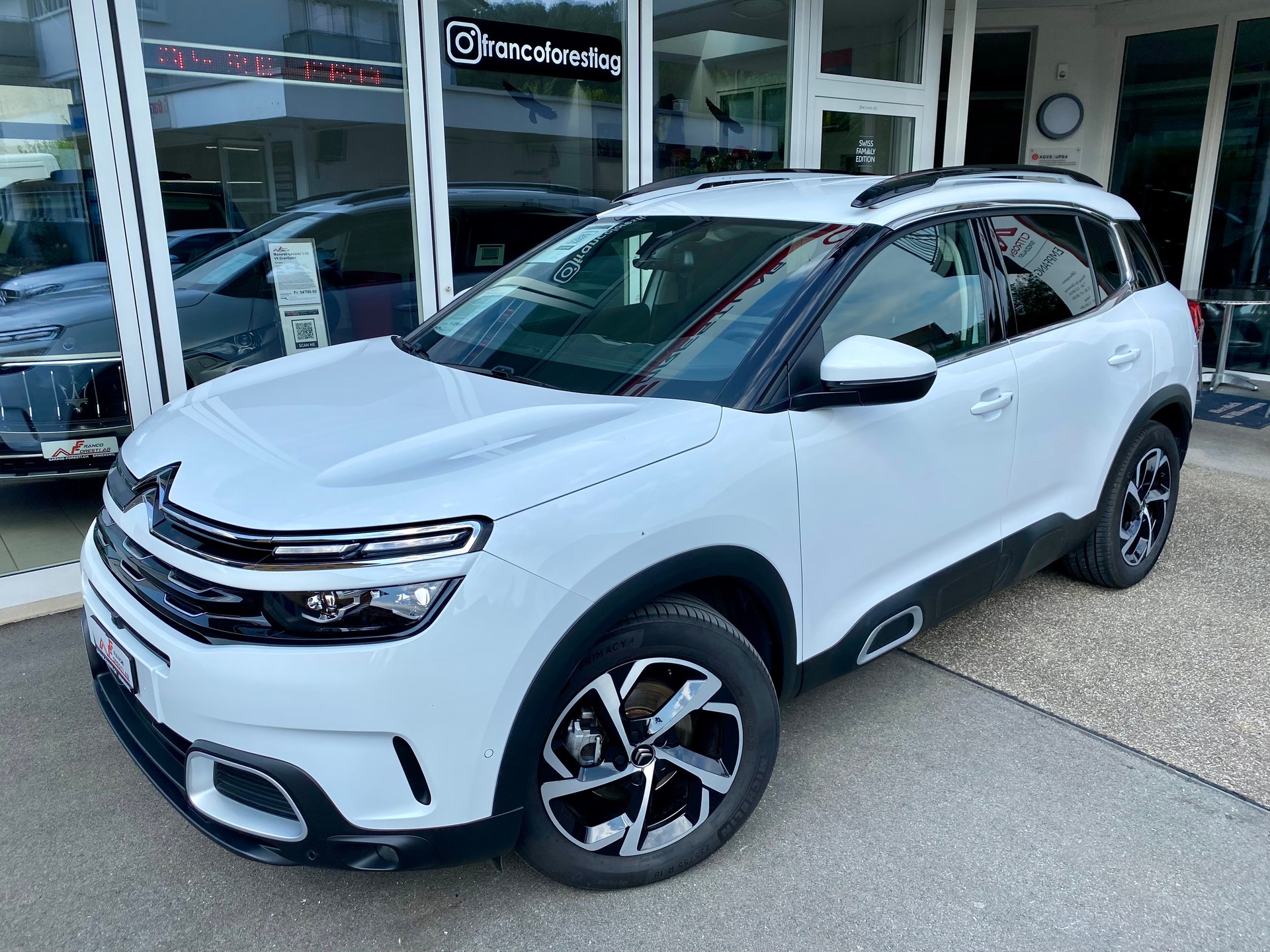 CITROEN C5 Aircross 2.0 BlueHD Shine EAT8-image-1