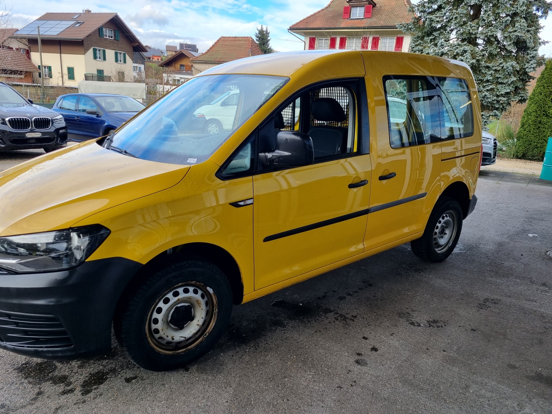 VW Caddy 2.0TDI BlueMotion Technology-image-6