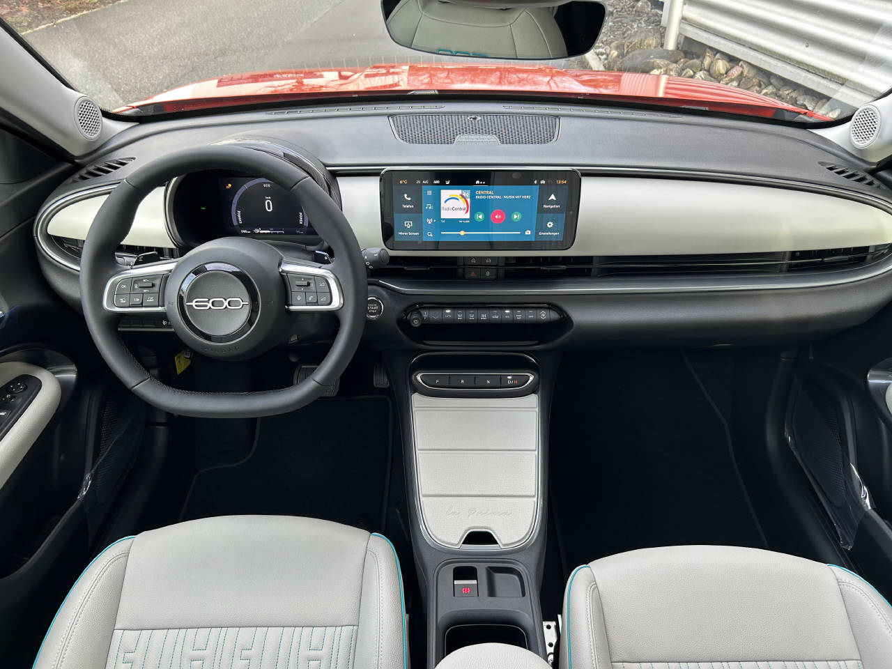 FIAT 600 1.2 Hybrid La Prima-image-7