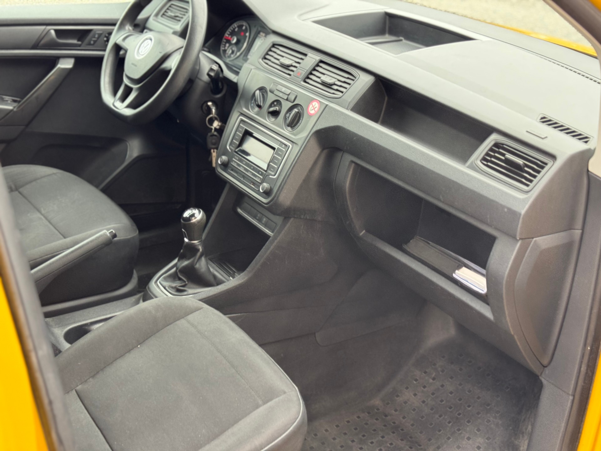 VW Caddy 2.0TDI BlueMotion Technology 4m-image-8