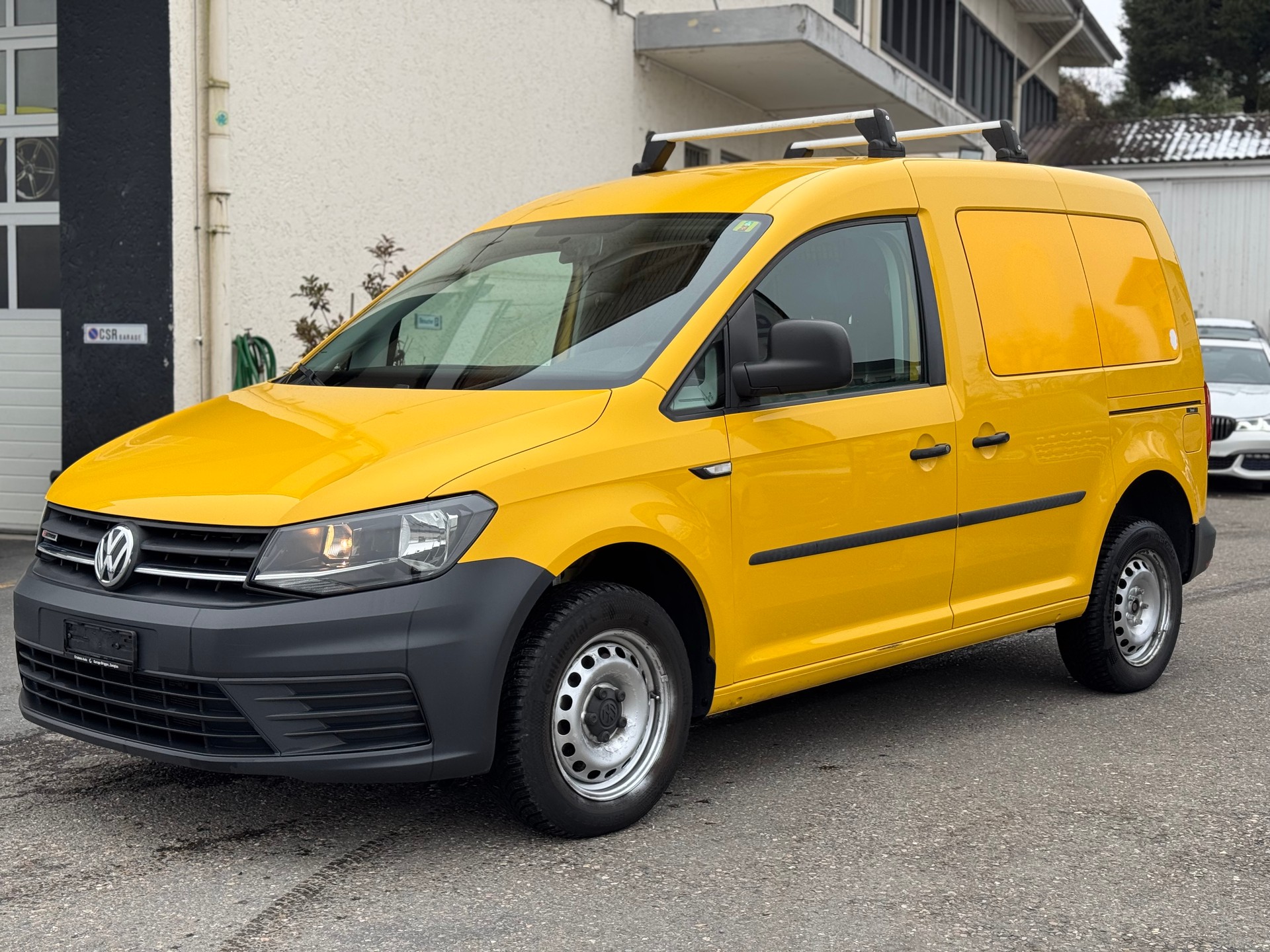 VW Caddy 2.0TDI BlueMotion Technology 4m-image-2