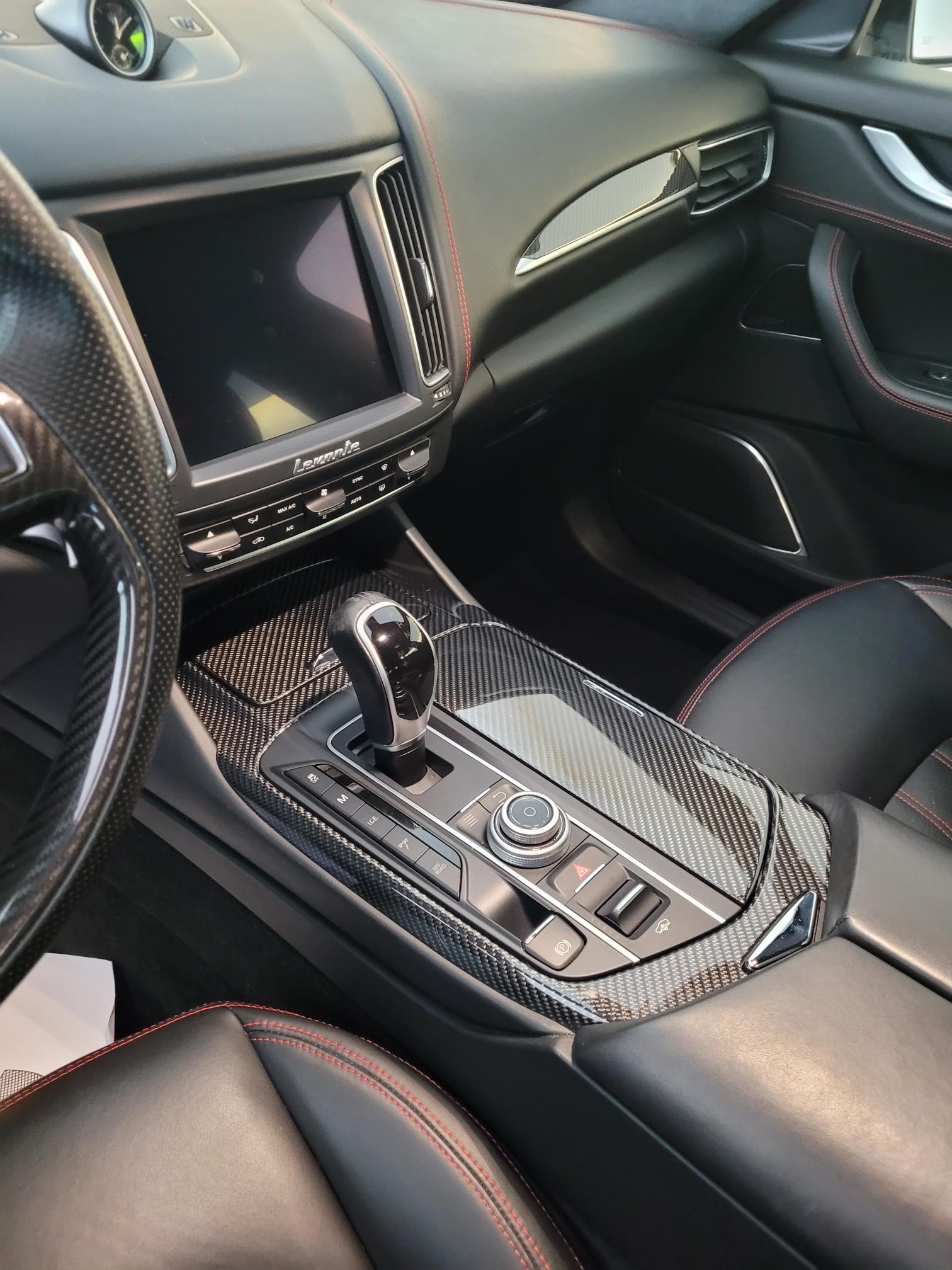 MASERATI Levante D 3.0 V6 Automatica-image-3