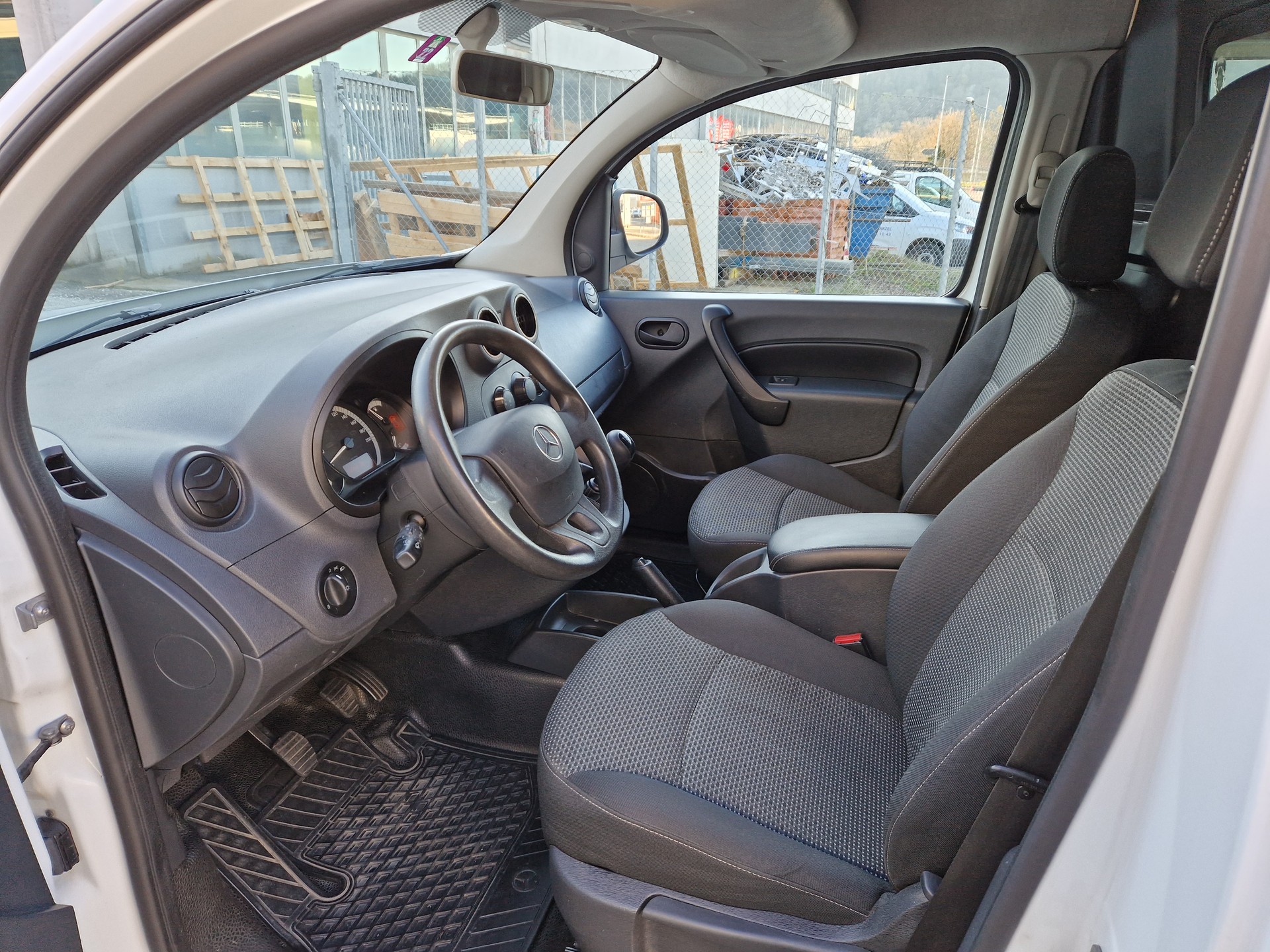 MERCEDES-BENZ Citan 111 CDI EL Euro 6-image-11