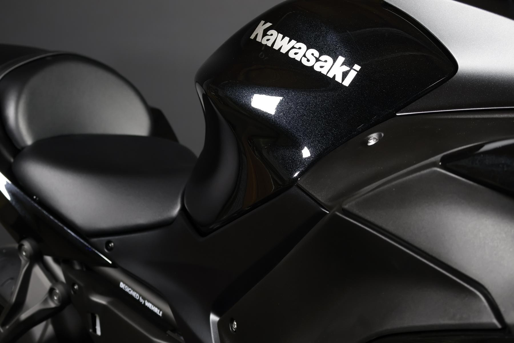 KAWASAKI Ninja 650 (50/35 KW) *Black Edition* Level 3-image-6