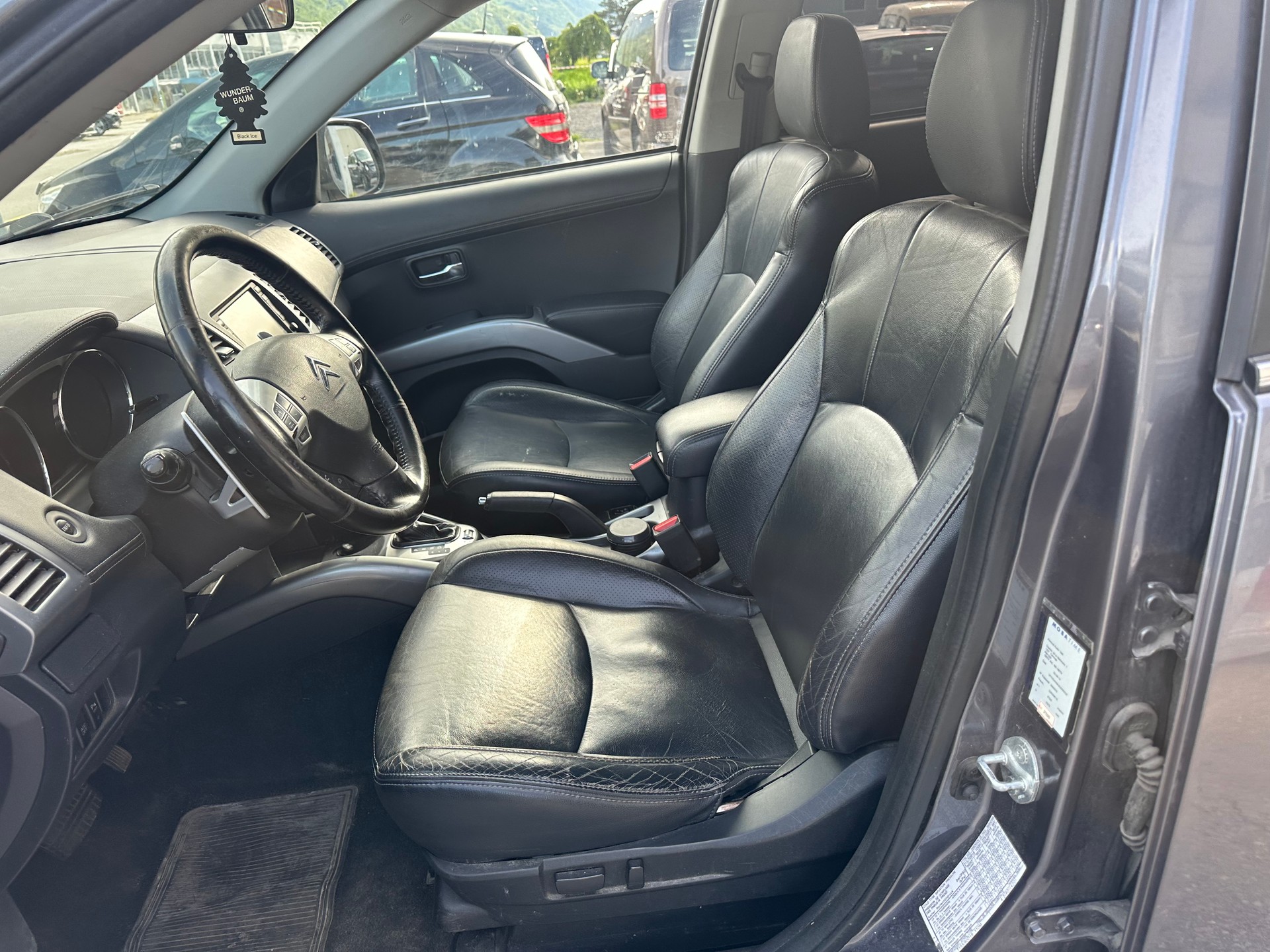 CITROEN C-Crosser 2.2 HDi Exclusive DCS6-image-13