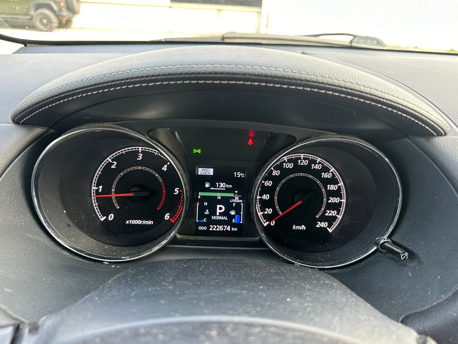 CITROEN C-Crosser 2.2 HDi Exclusive DCS6-image-14