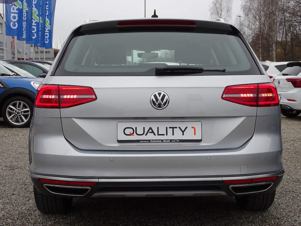 VW Passat Alltrack 2.0 TDI BMT 4Motion DSG-image-4