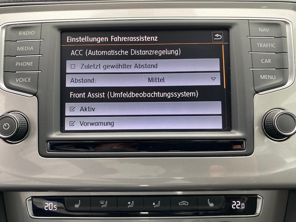VW Passat Alltrack 2.0 TDI BMT 4Motion DSG-image-11