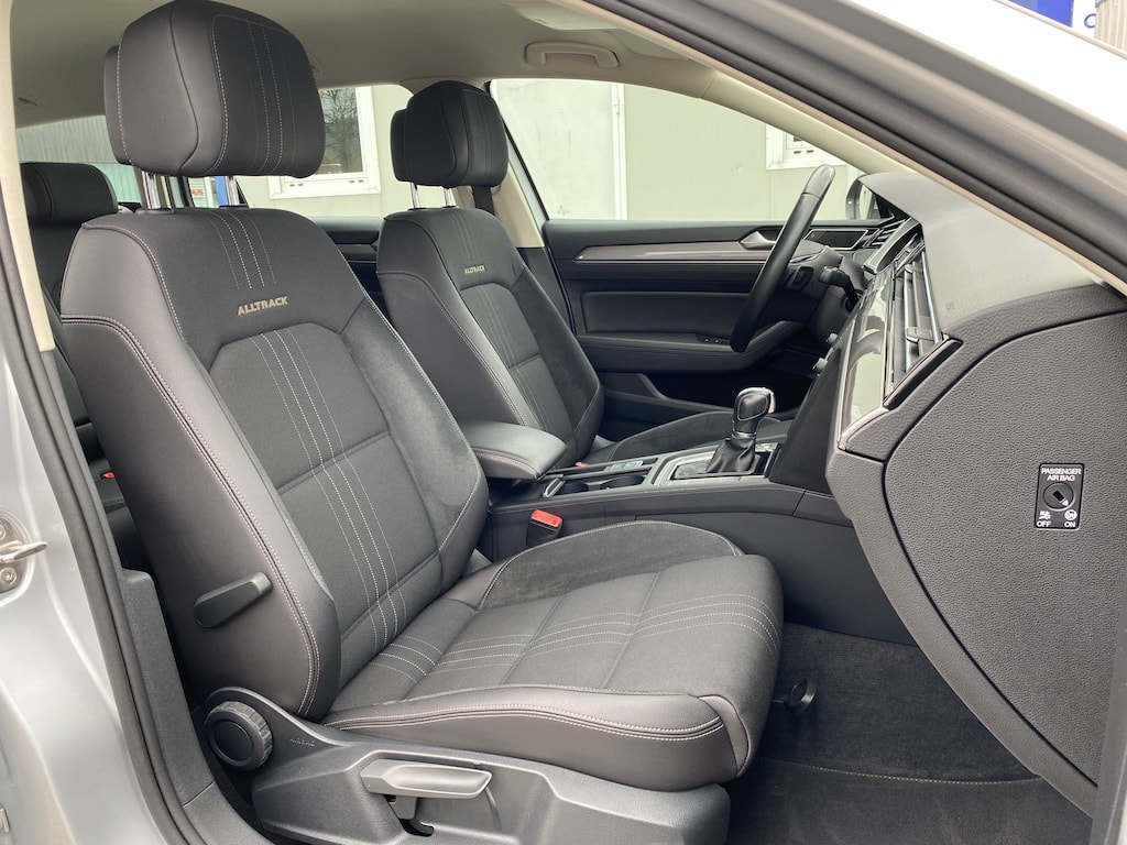 VW Passat Alltrack 2.0 TDI BMT 4Motion DSG-image-7