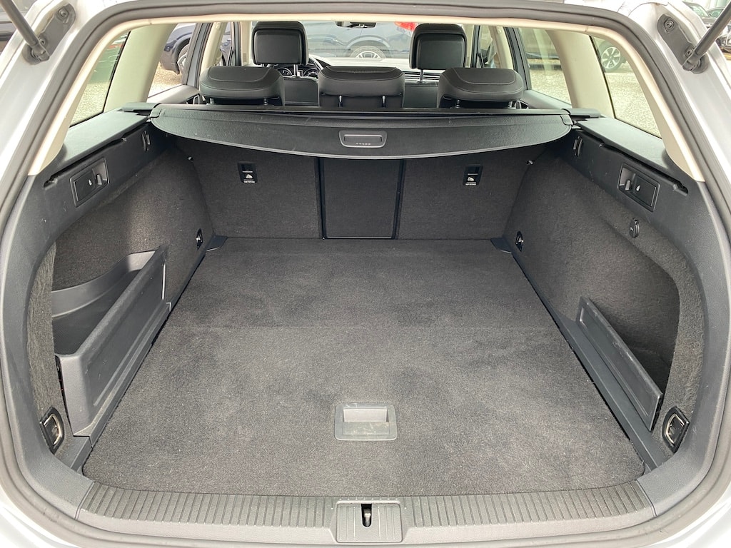 VW Passat Alltrack 2.0 TDI BMT 4Motion DSG-image-14