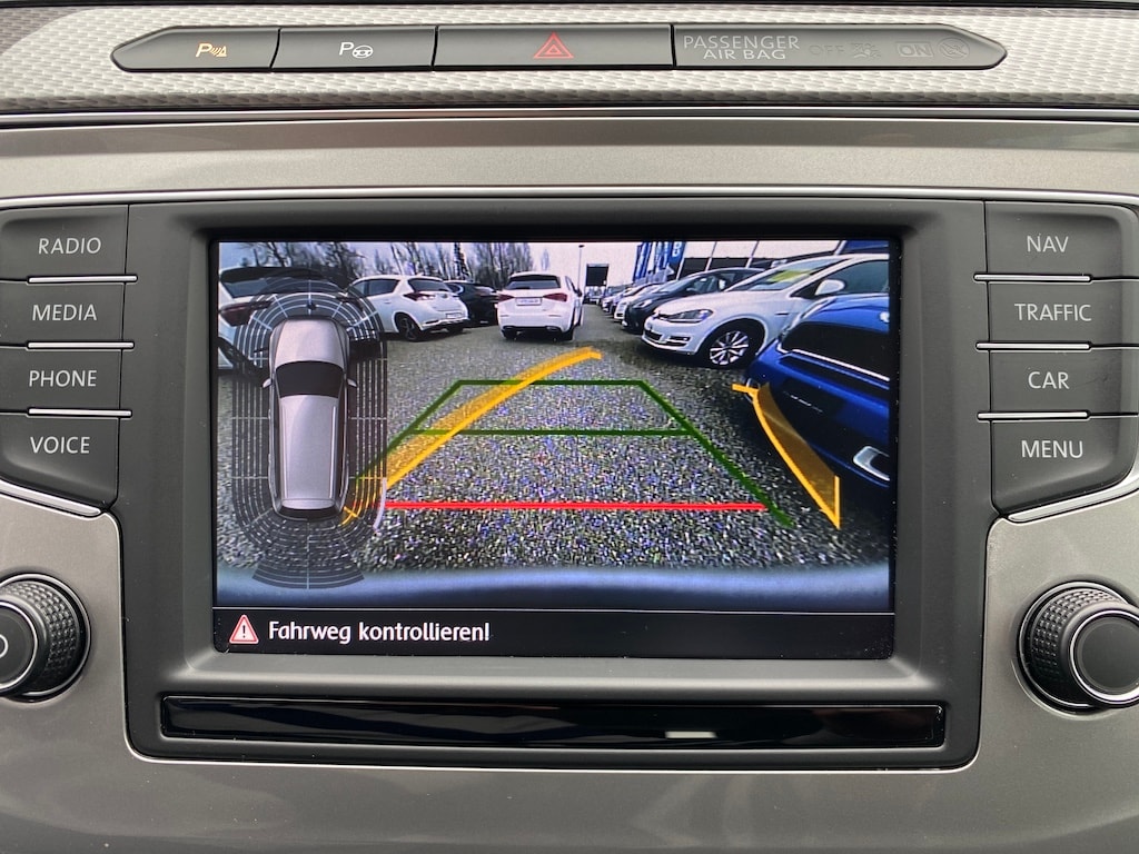 VW Passat Alltrack 2.0 TDI BMT 4Motion DSG-image-10