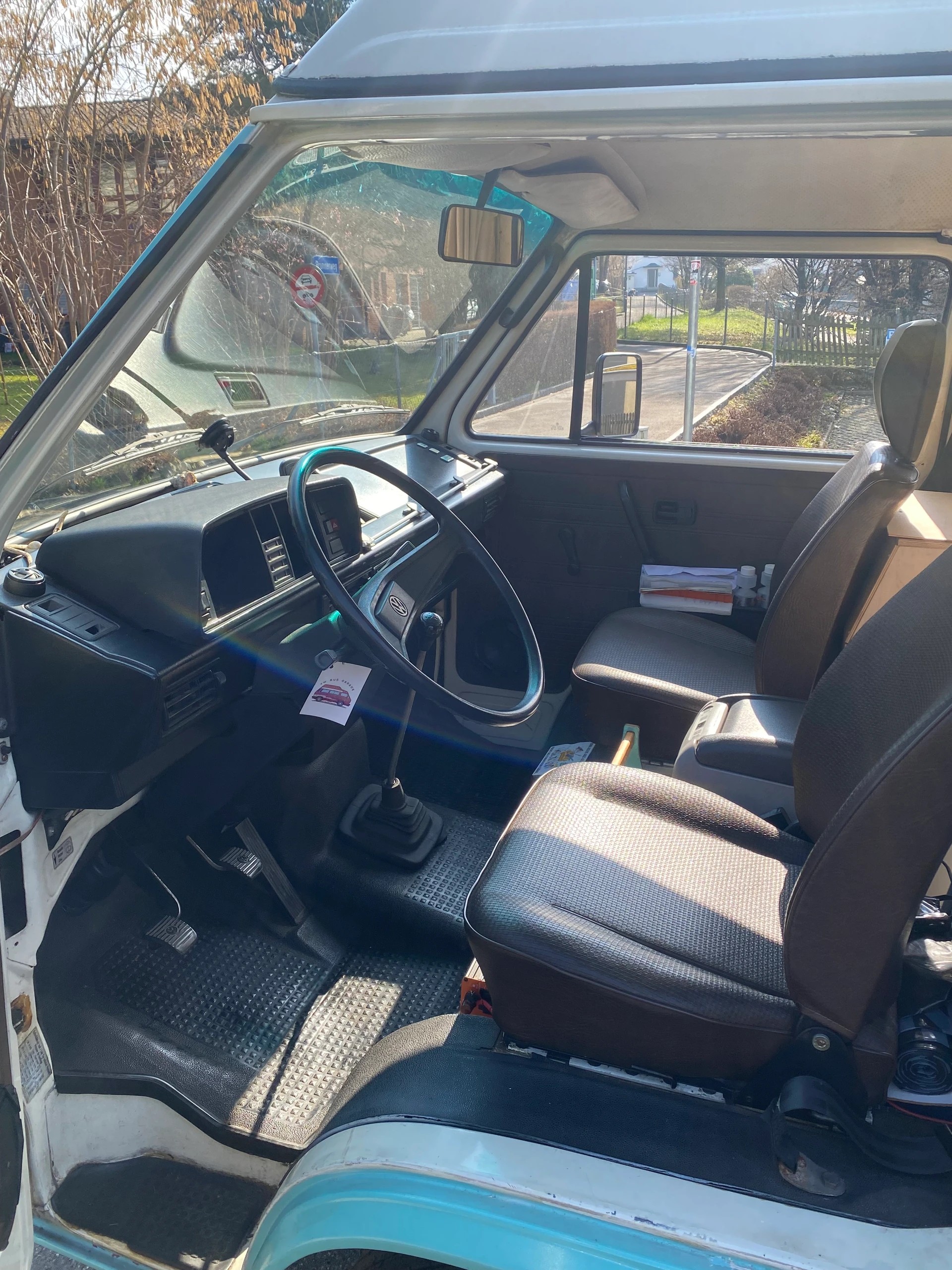 VW (Typ 2) Camper-image-12