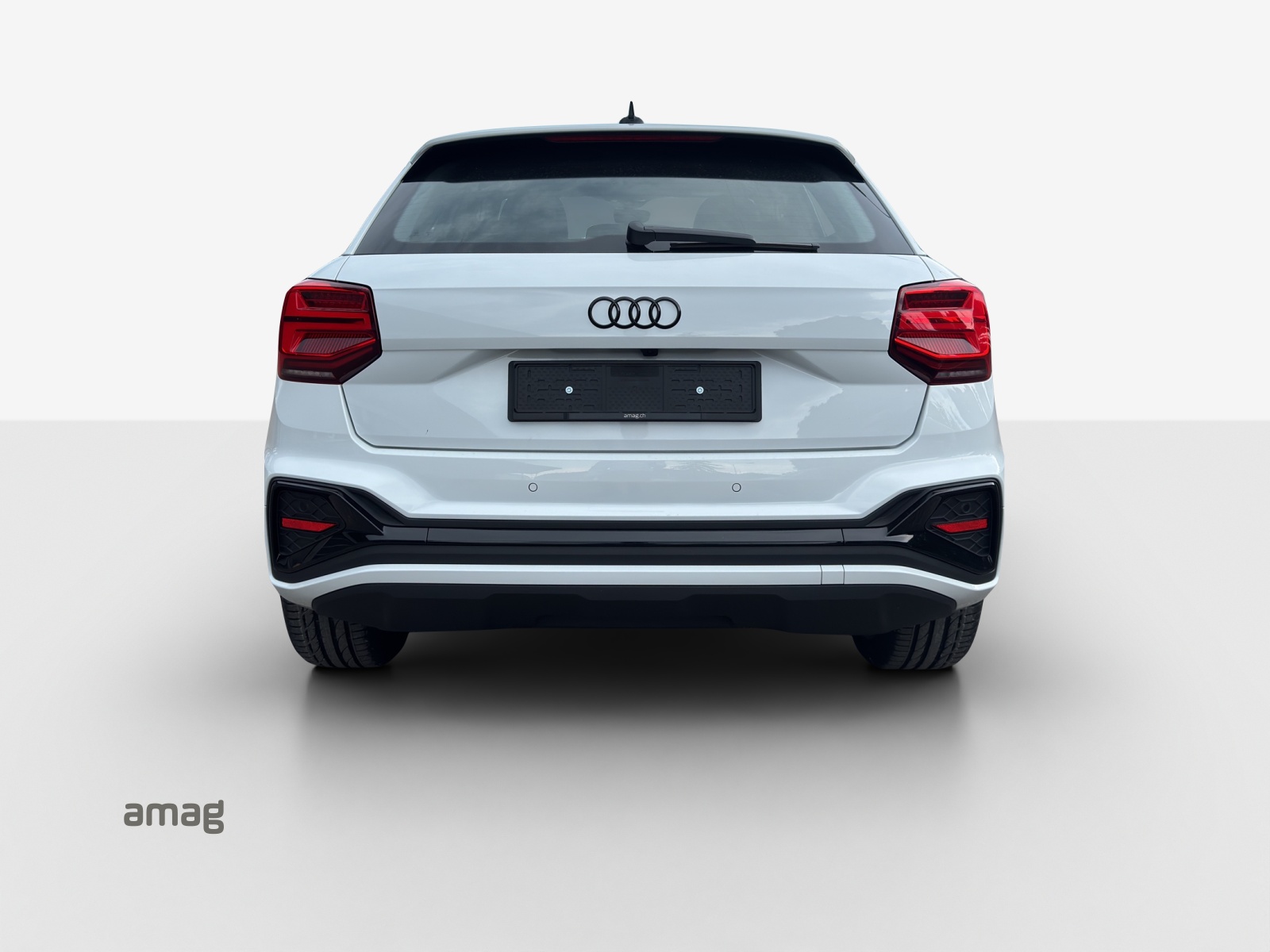 AUDI Q2 35 TFSI S line S-tronic-image-3