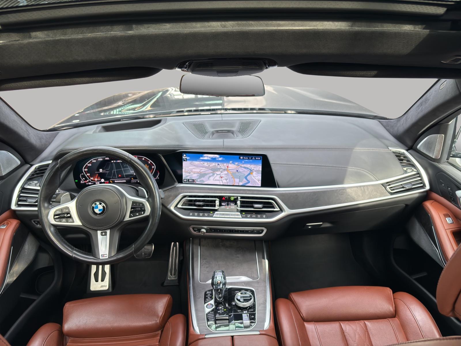 BMW X7 M50d-image-6