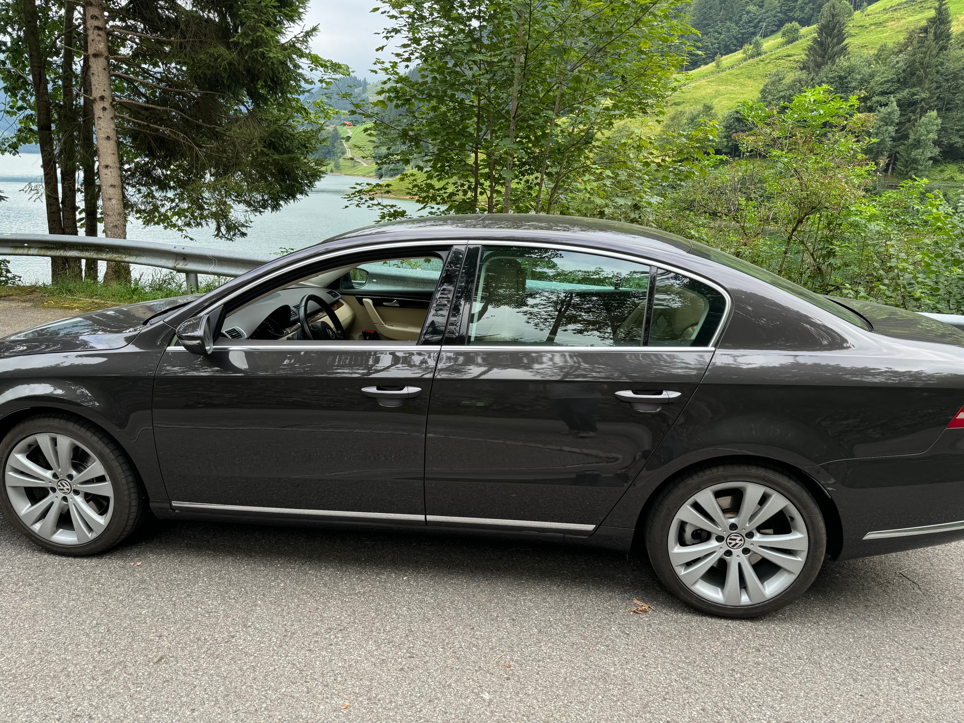 VW Passat 3.6 FSI Highline 4Motion DSG-image-1